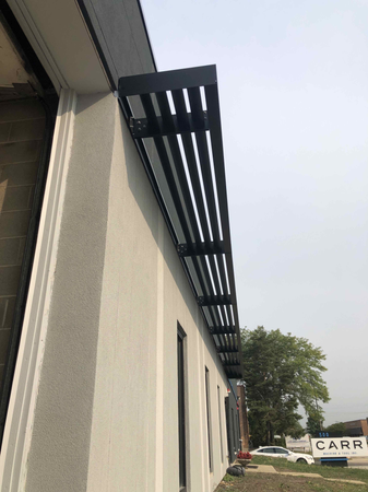 Exterior of Building w ledge.png