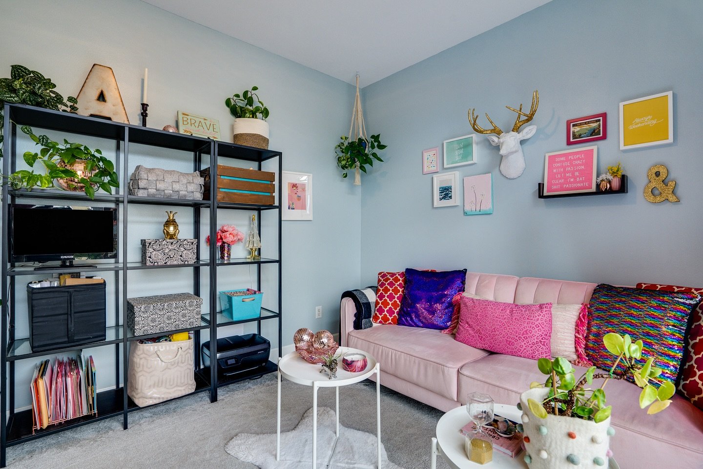 ✨Some exciting personal news to share! We&rsquo;re moving! 🏡Don&rsquo;t worry, we aren&rsquo;t going too far, just a little closer to fam! 

Which meannnssss we&rsquo;re selling our home in Fircrest! If you know anyone looking for a wonderful 3 bed 