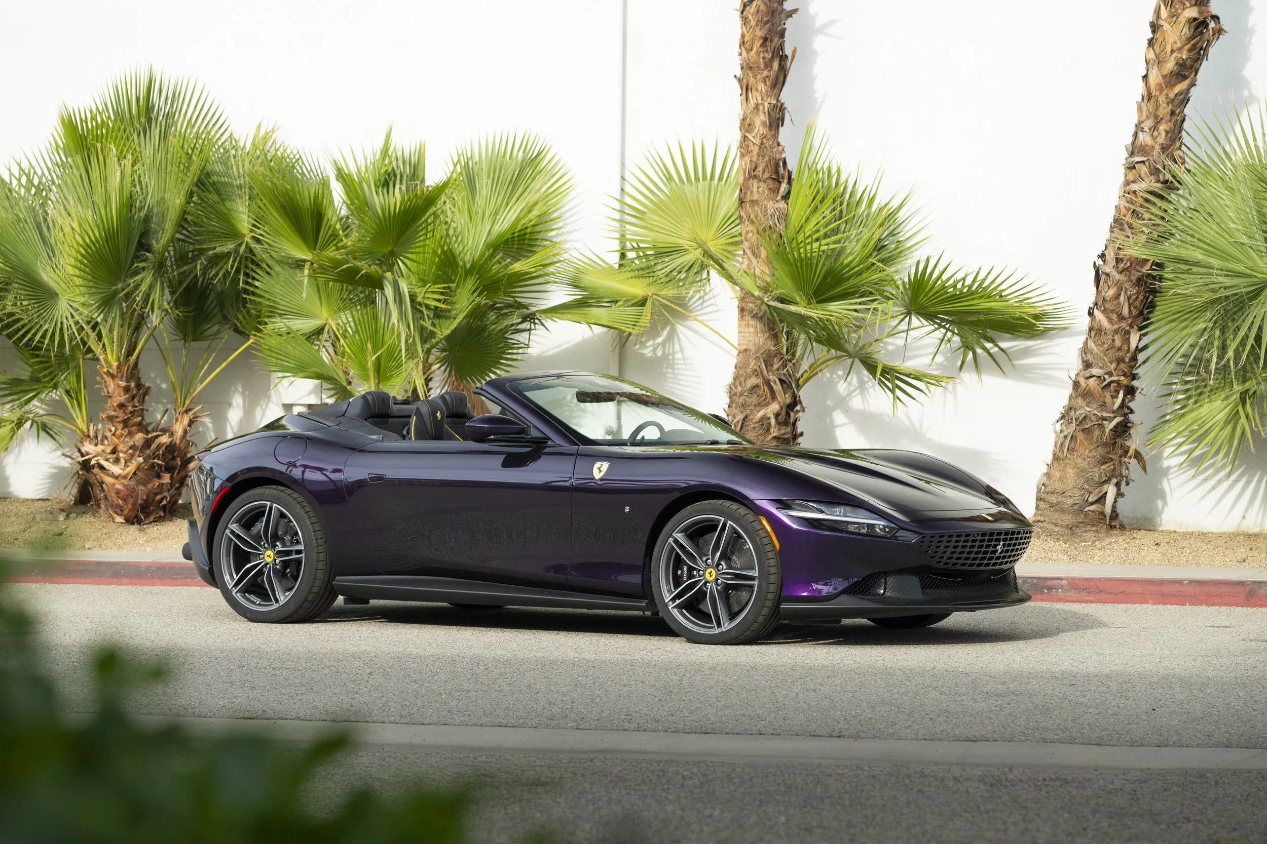 RM SOTHEBY'S MIAMI 2026 - 2025 FERRARI ROMA SPIDER