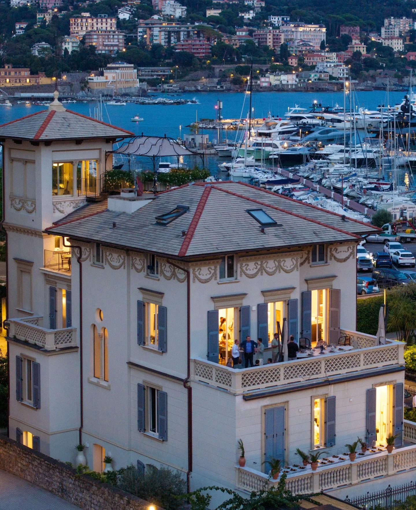 ✨✨ NEW YEAR&rsquo;S EVE ON THE RIVIERA ✨

As evening falls, Villa Porto Rapallo glows - a private world of light, laughter and anticipation above the Portofino Coast.

Begin your New Year&rsquo;s Eve with us, in the intimacy of your luxury apartment: