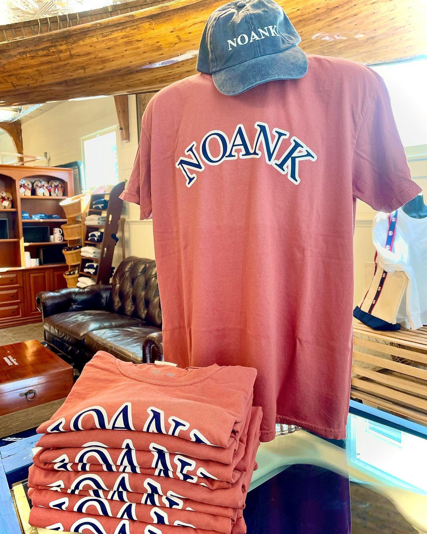 New tees in!! These are definitely a personal favorite of ours around here. These bad boys are a beautiful, muted Sailors Red. 
PS they&rsquo;re super soft!! 😍
.
.
.
.
.

#noank #noankct #local #localmerch #shopct #shoplocal #tshirt #newengland #cla