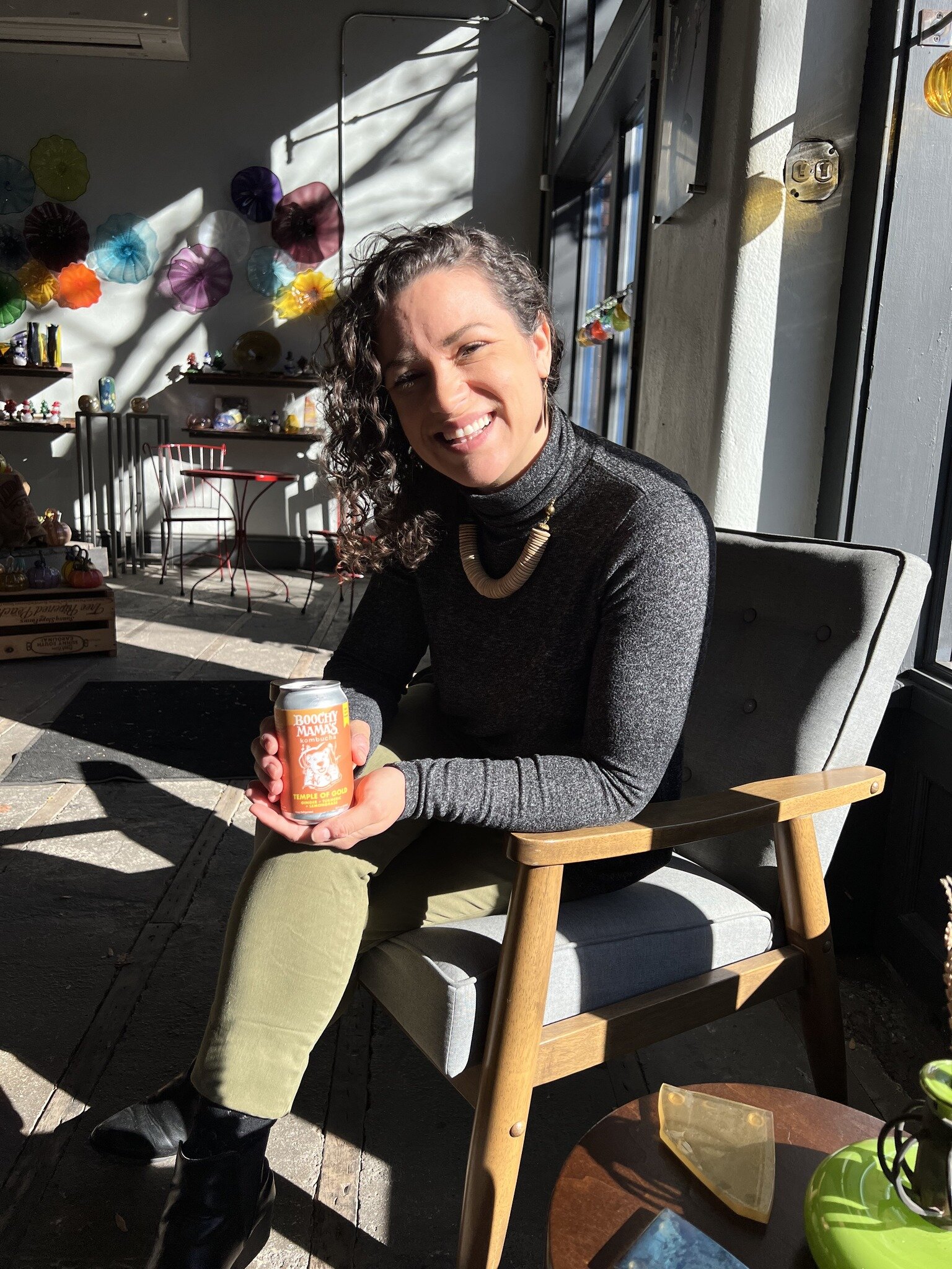 Our first Staff Pick! ✨ It's Emily! Our beloved Saturday Boochtender and behind the scenes Newsletter guru, and friend to all. Emily's pick is Temple of Gold! ✨ It was the first Boochy Mama's Kombucha flavor she tried, and it has been her go-to ever 
