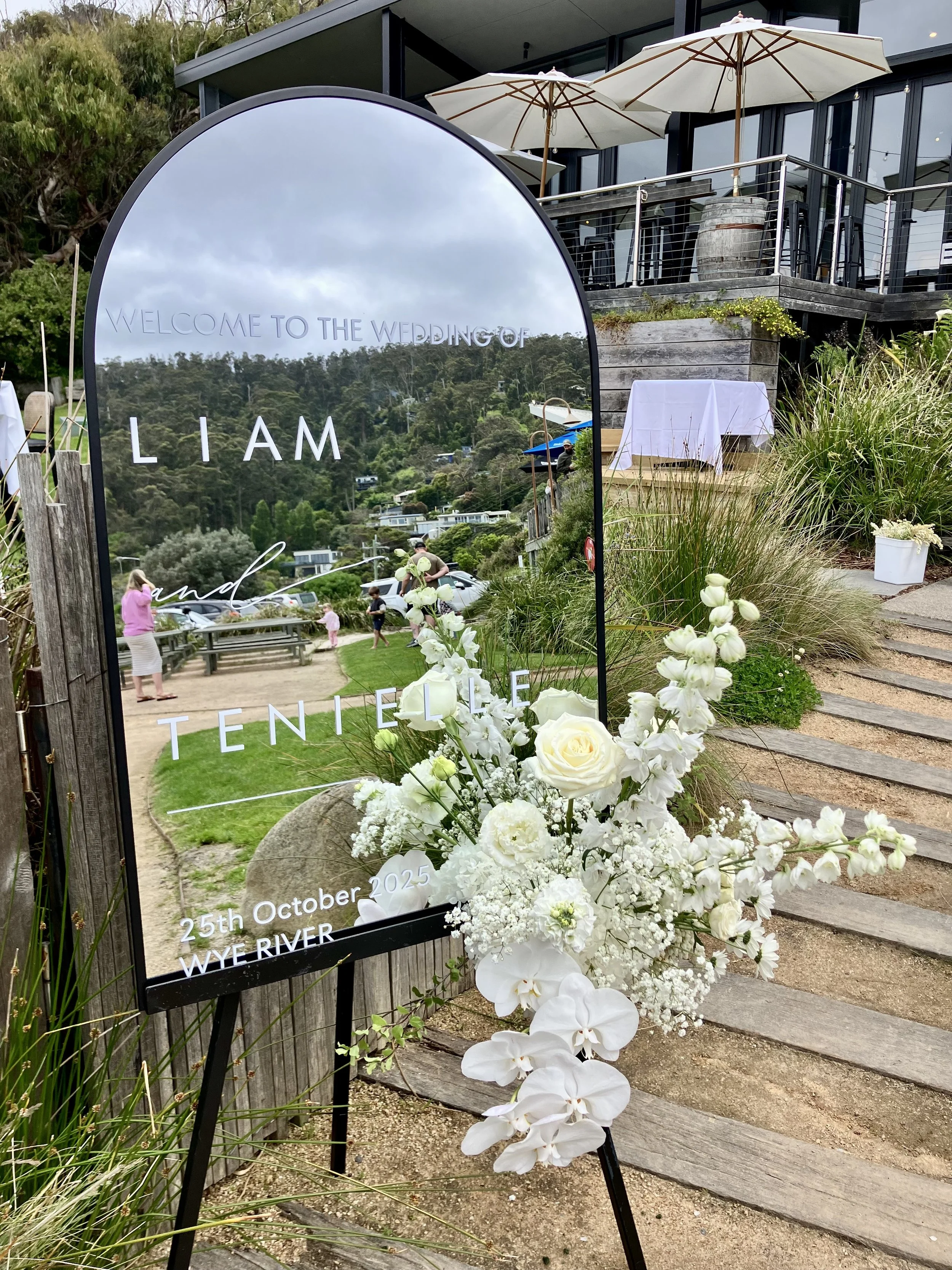 Welcome Arrangement