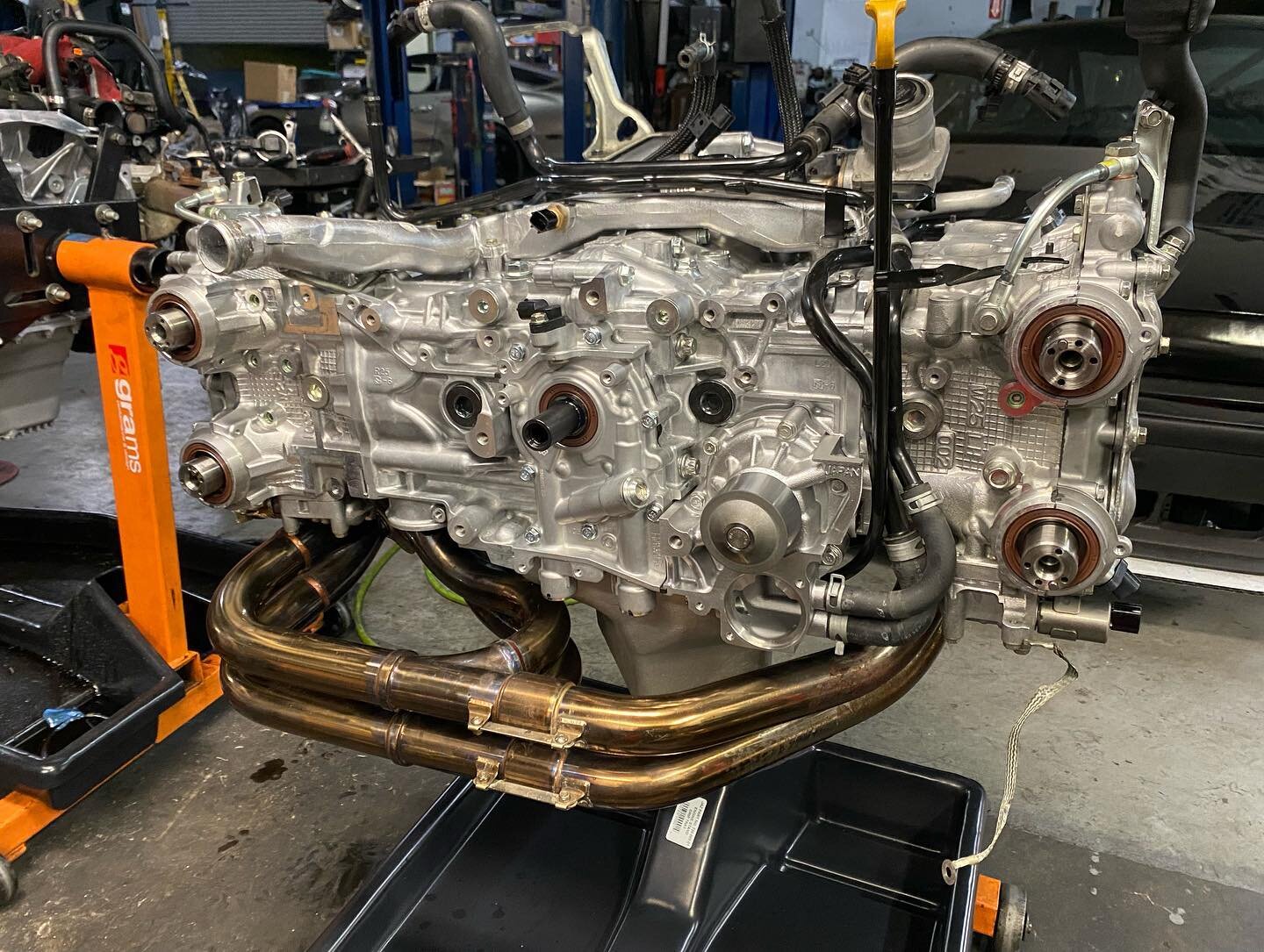 We love the EJ action. Whether you&rsquo;re looking for horsepower or just maintaining oem service &amp; reliability. 
@iagperformance stage 2.5 alongwith their oil pan, header, up-pipe, arp 625, @gscpower intake &amp; exhaust valves.