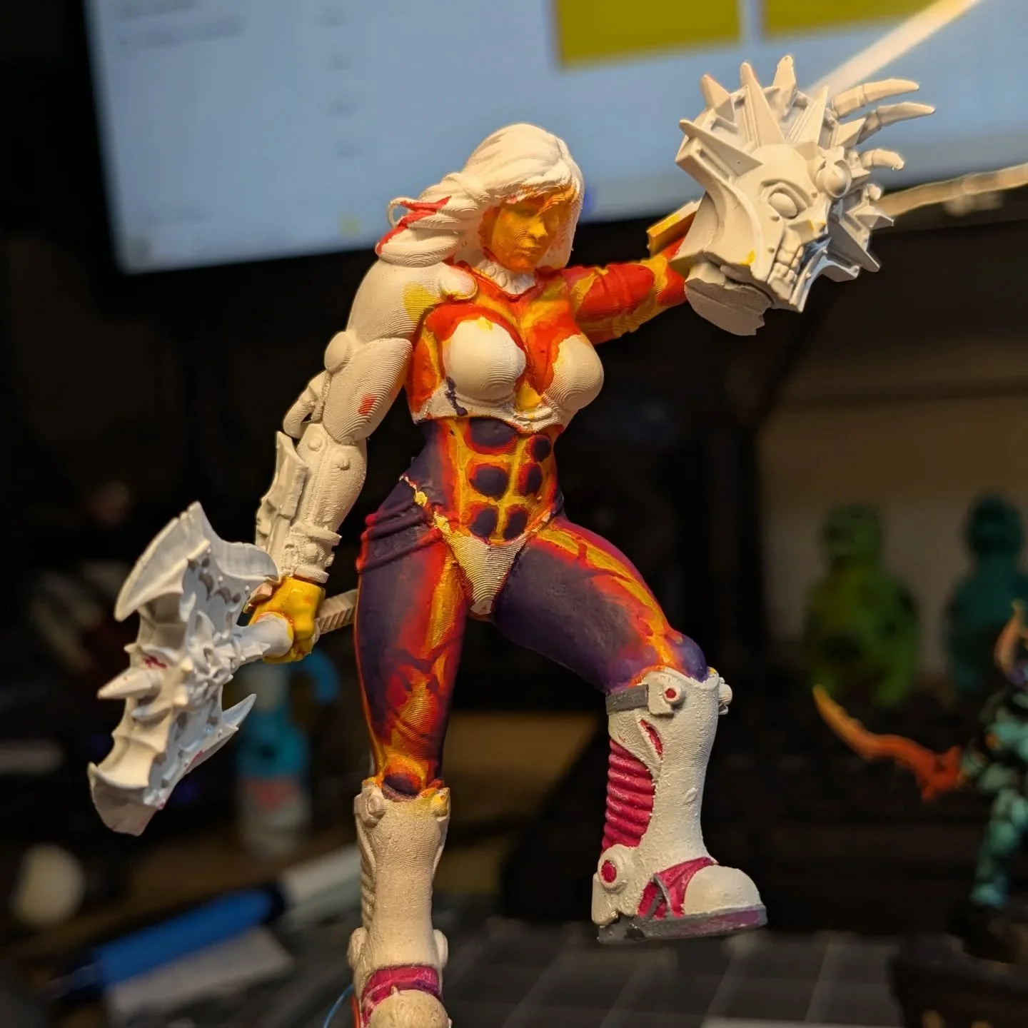 If you've been following this @marta_punkgirl WIP, here we go with Magma Abs!

Happy Friday 

#3Dprinting #WIP #miniaturepainting #womenofwarhammer