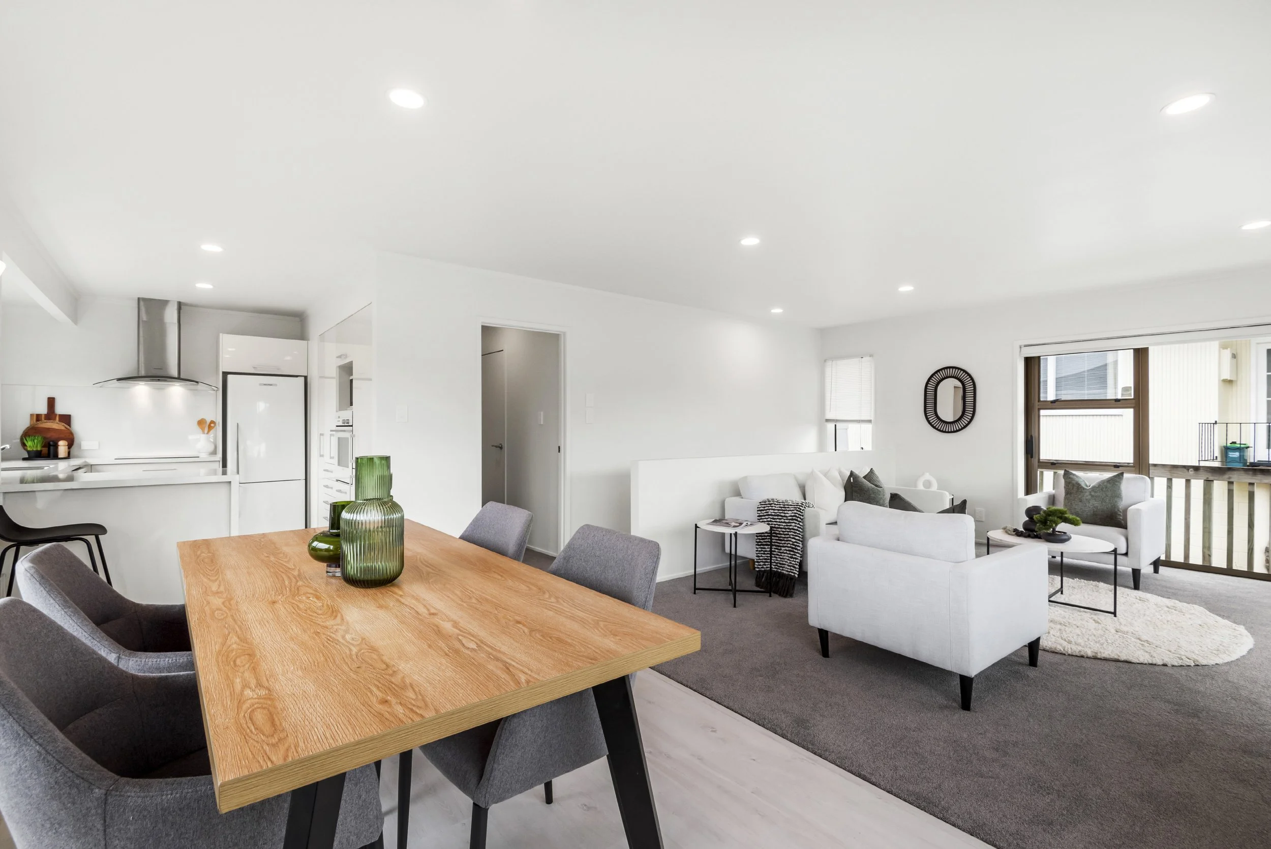 1-27 Knightsbridge Dr-29.jpg