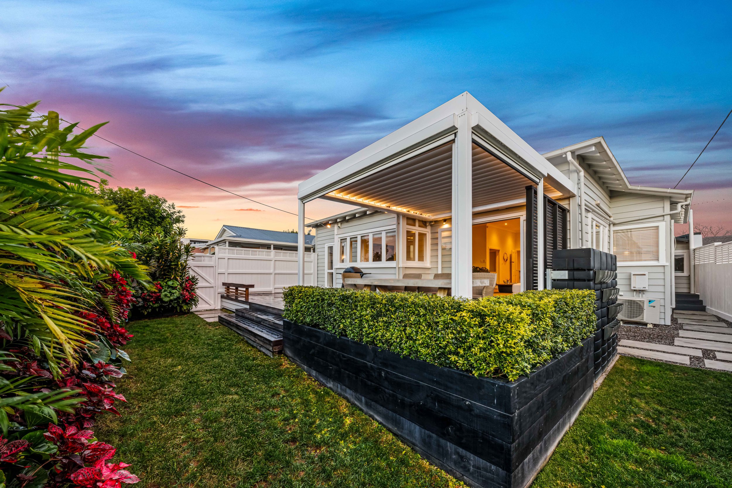 SP25138_20 Corrella Road, Belmont _Harcourts Cooper & Co-06_grass.jpg