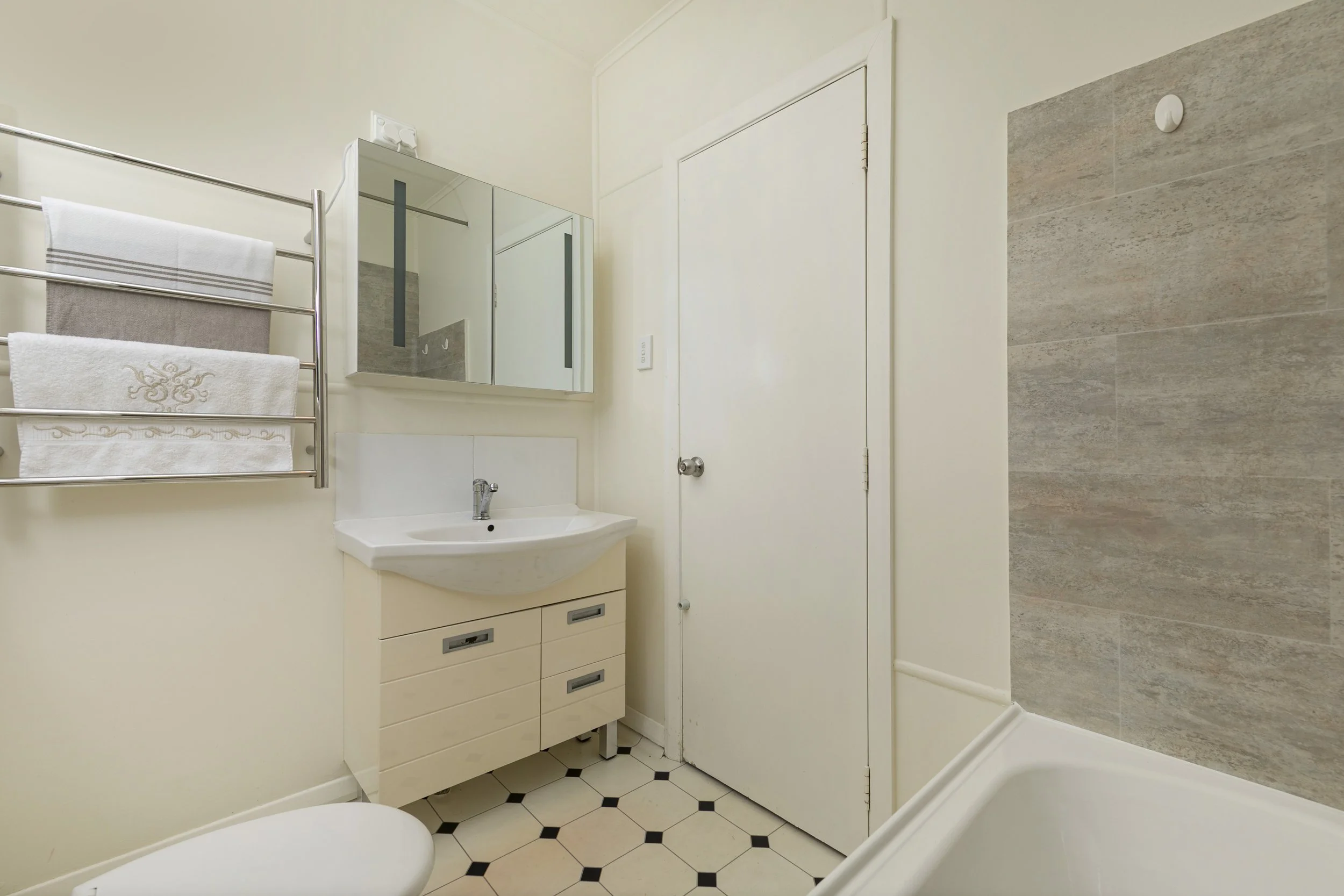 07_110 Lake Rd_Helipx_2026.jpg