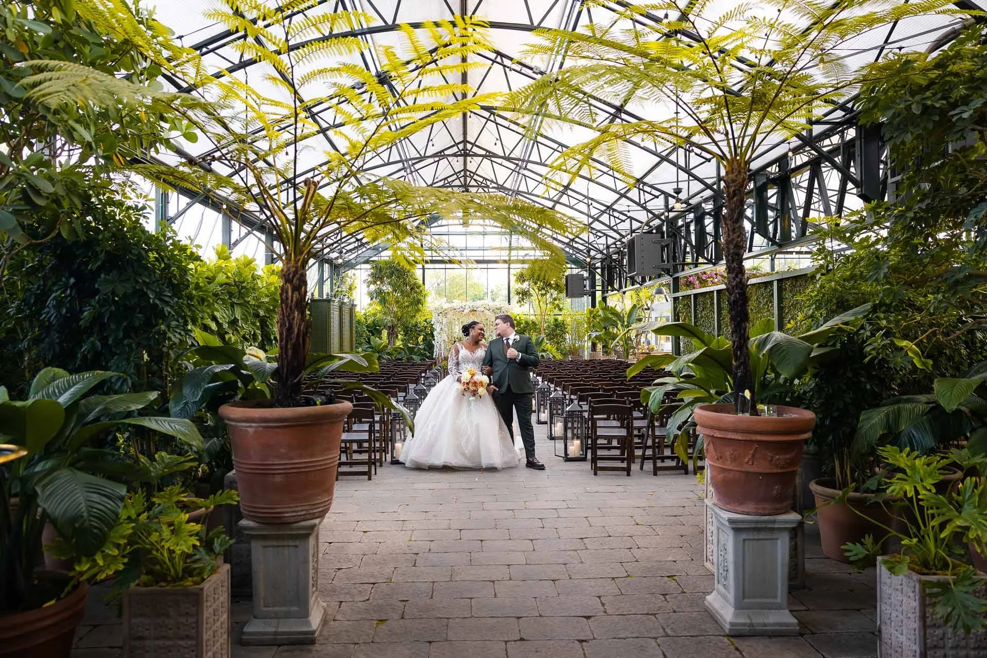 The-Planterra-Conservatory-Detroit-Wedding-photography7.jpg