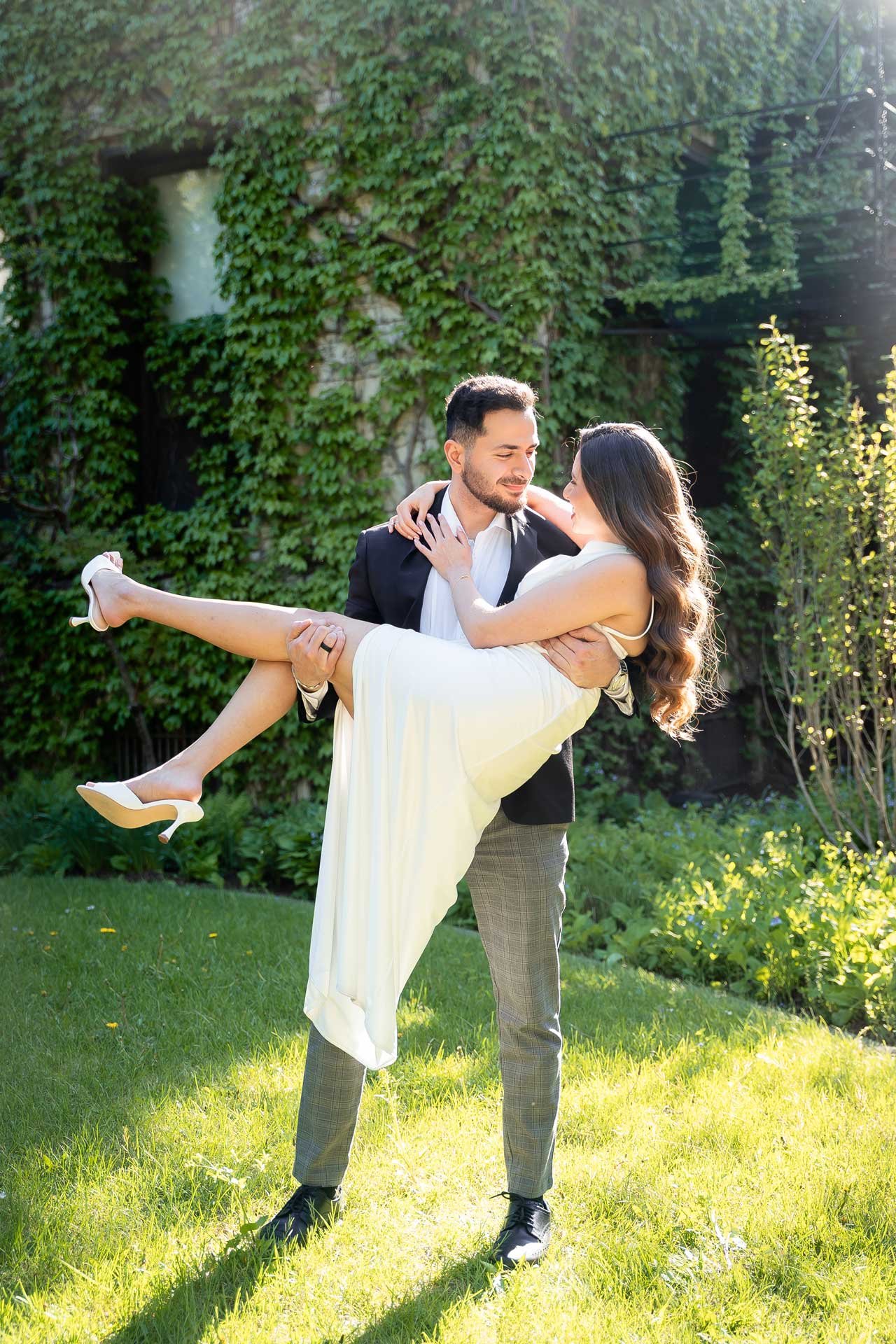University-of-Chicago-Engagement-Photos-Caleb-Schaftlein-Photography-12.jpg