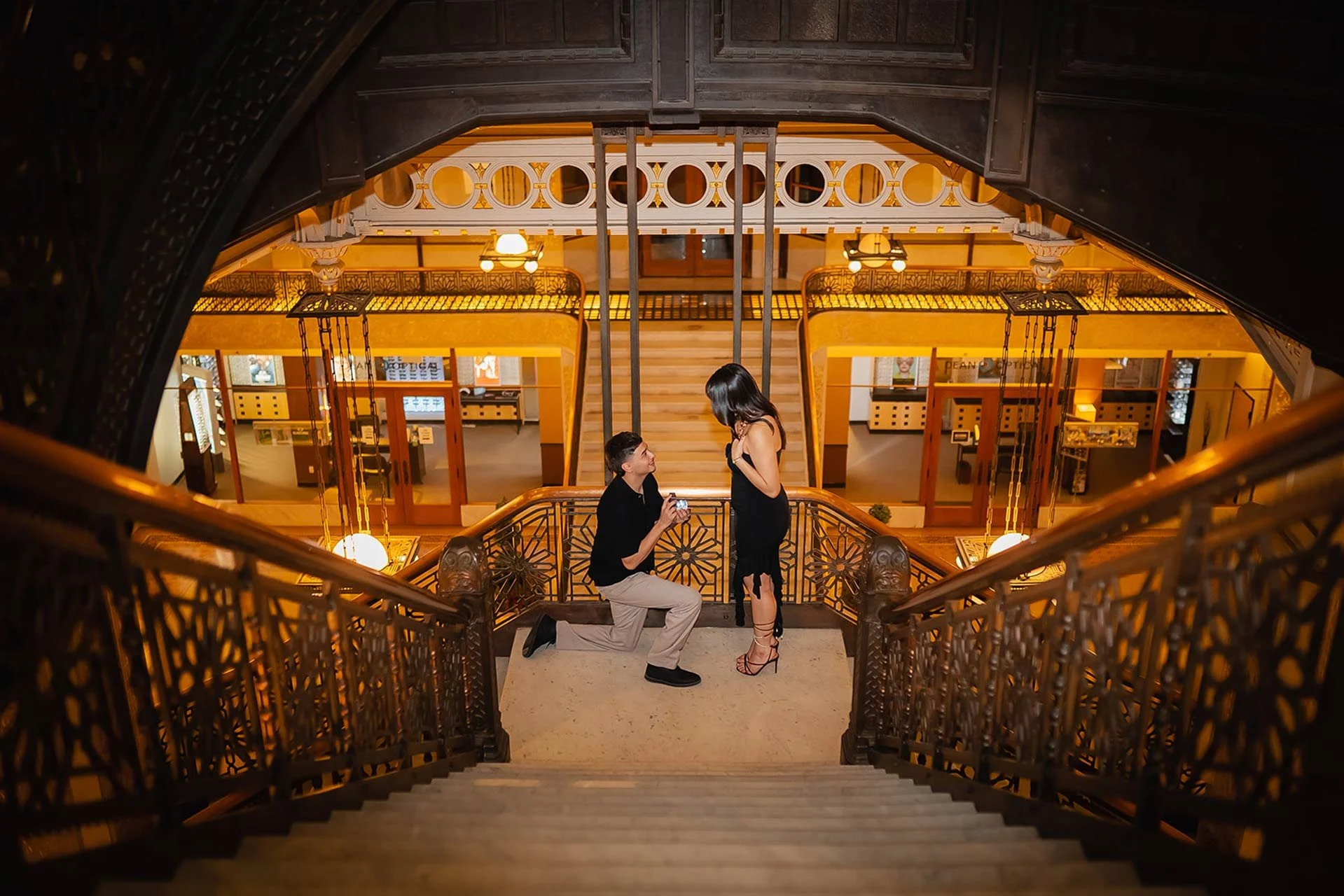 What to Wear Engagement Photos in Chicago Caleb schaftlein photography