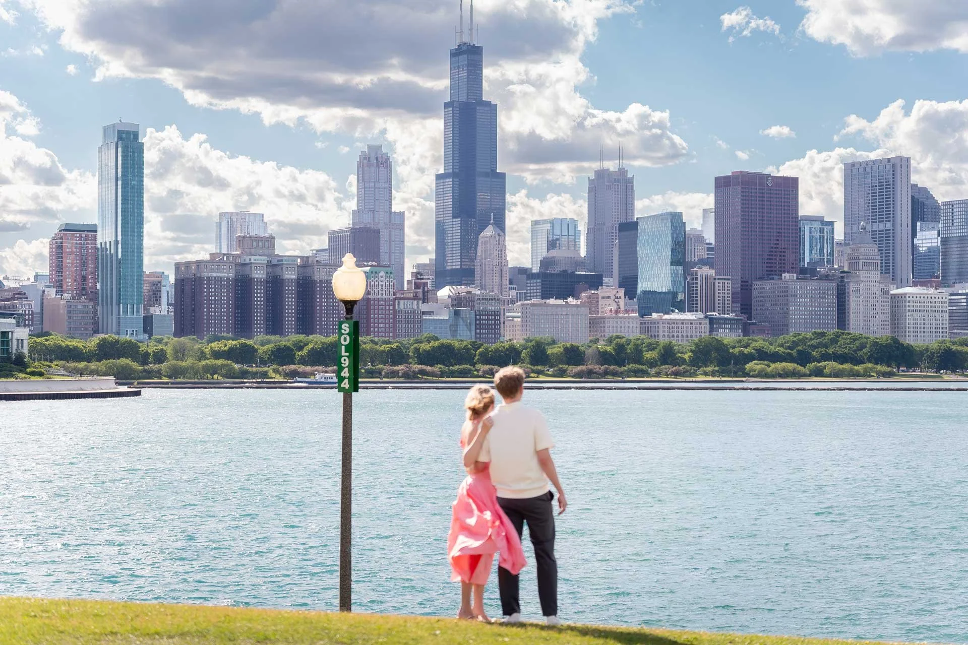 The-Adler-Planetarium-Chicago-Proposal-Engagement-Wedding-Photography3.jpg