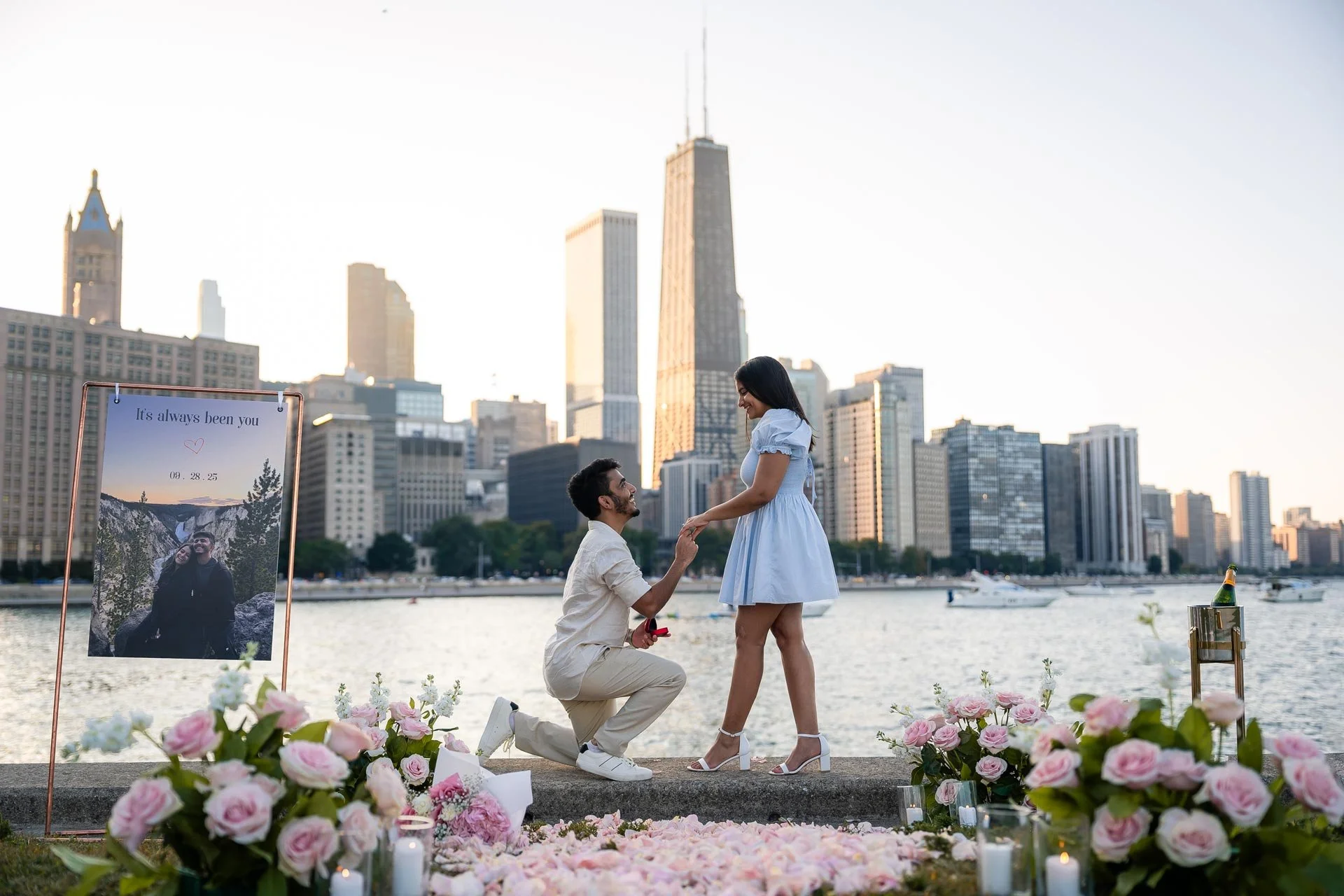 15 Best Outdoor Engagement Photoshoot Locations in Chicago