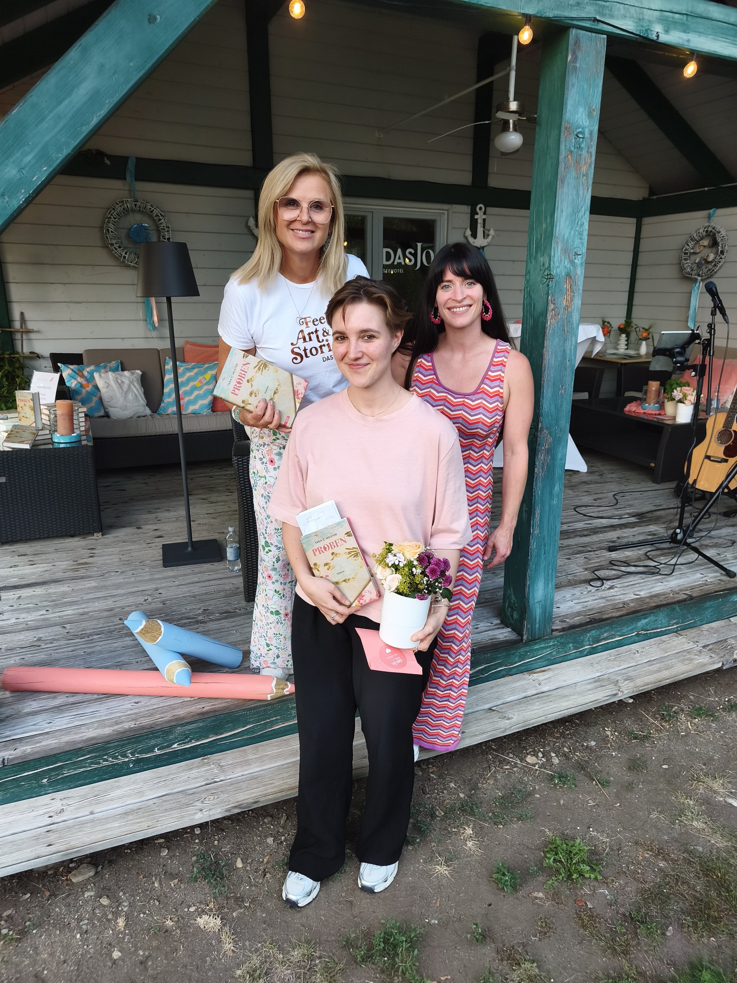 Gastgeberin Heide Pichler-Herritsch mit Tara Meister und Verena Wagner
