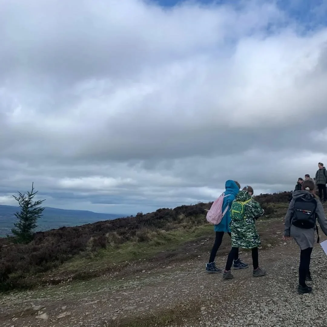 Moel Famau and Rivington Pike day walks with Malvern Primary School. They had a great time hiking and exploring the surrounding wildlife 🌏🌞🌿🌼 #LordDerbyAward