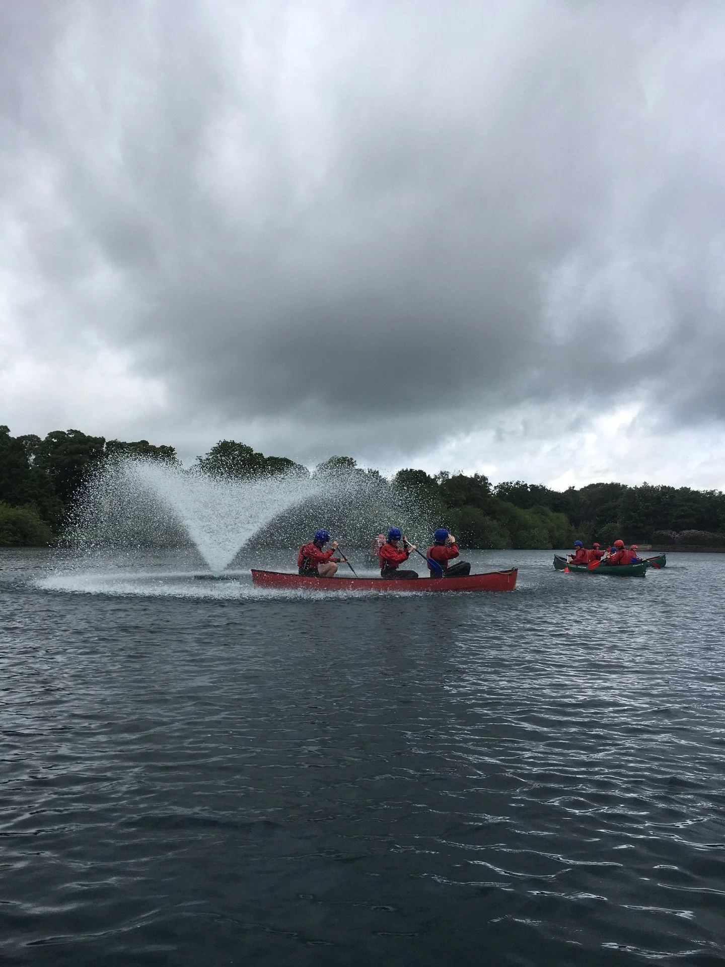 Last week's fun visit from @dt_lord_derby_academy year 10 pupils! 🛶🌊Young people visited #VibeOutdoors to increase their awareness of outdoor activities as part of their #OCR Sports Studies module #R187! Young people were assessed during their visi