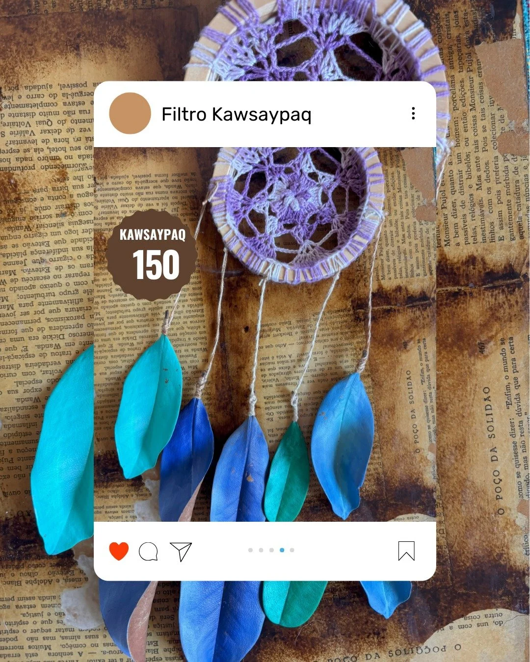 Imagine um filtro dos sonhos que exala a beleza da natureza em cada detalhe, feito com carinho e alma. 

Um arco de madeira com hist&oacute;ria, talvez um galho que ganhou nova vida ou um peda&ccedil;o de madeira de demoli&ccedil;&atilde;o, lixado su