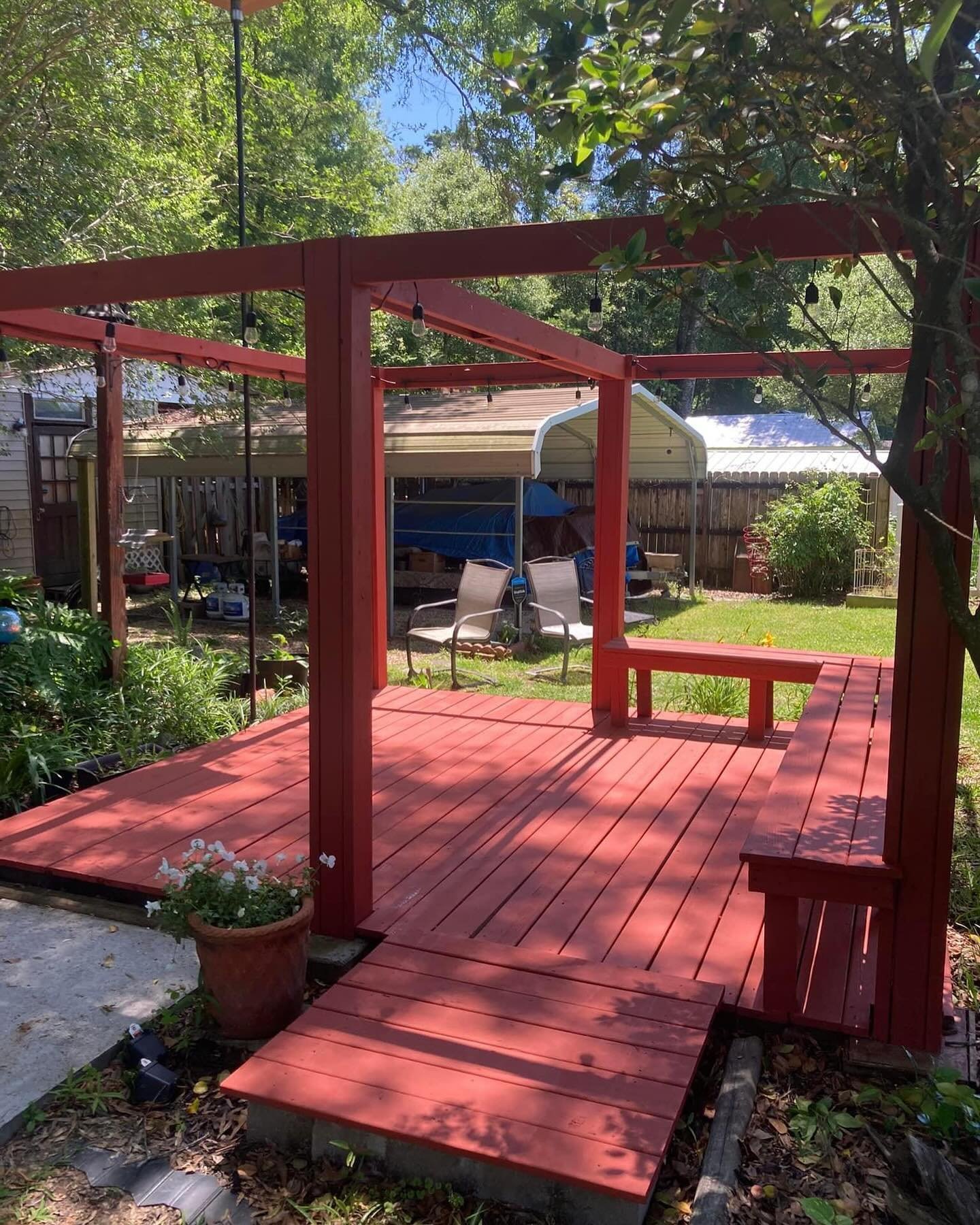 Heck yeah we stain decks! 💯 The warm weather is feeling like it&rsquo;s here to stay what better way to kick off barbecue season than to get some work done to your outside spaces. 

Estimates are always FREE, give us a call!☎️

#deckstaining #woodst