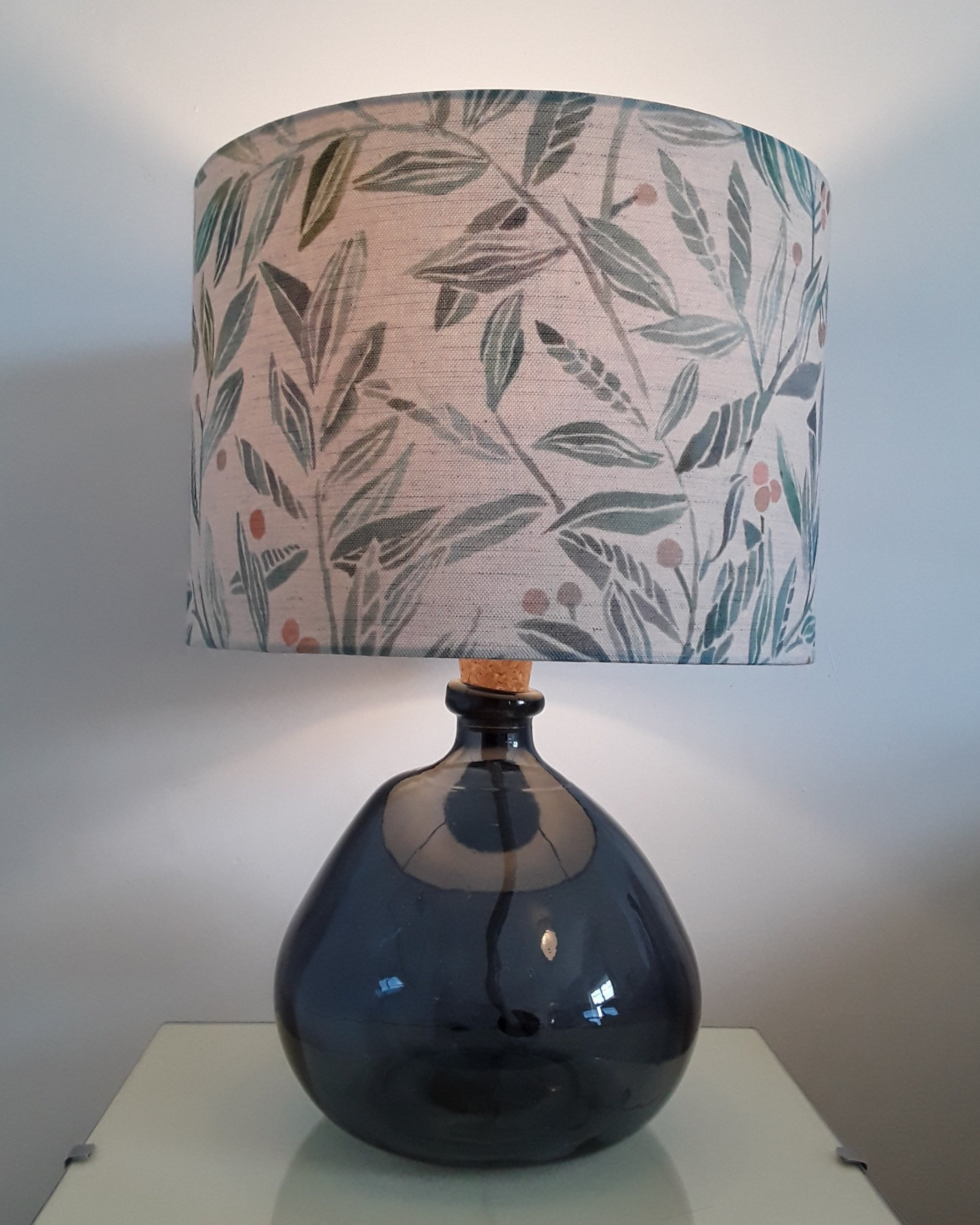 Voyage+%27Torquay%27+willow+leaves+lampshade.jpg