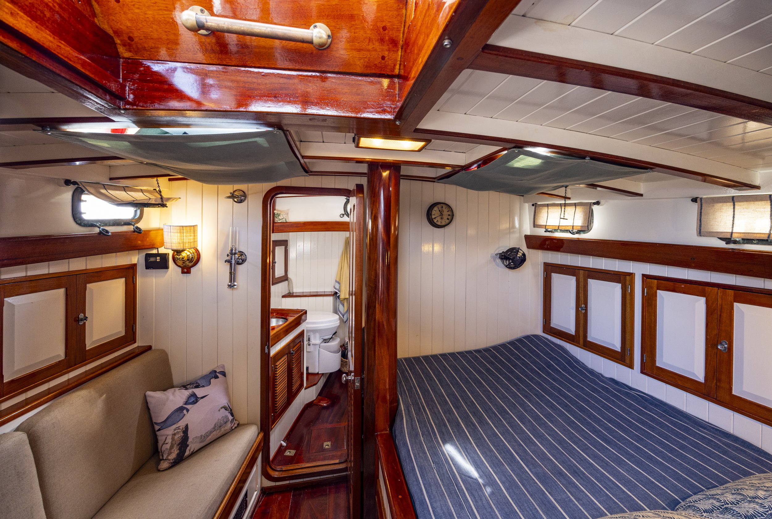 Walrus Interior 4.jpg