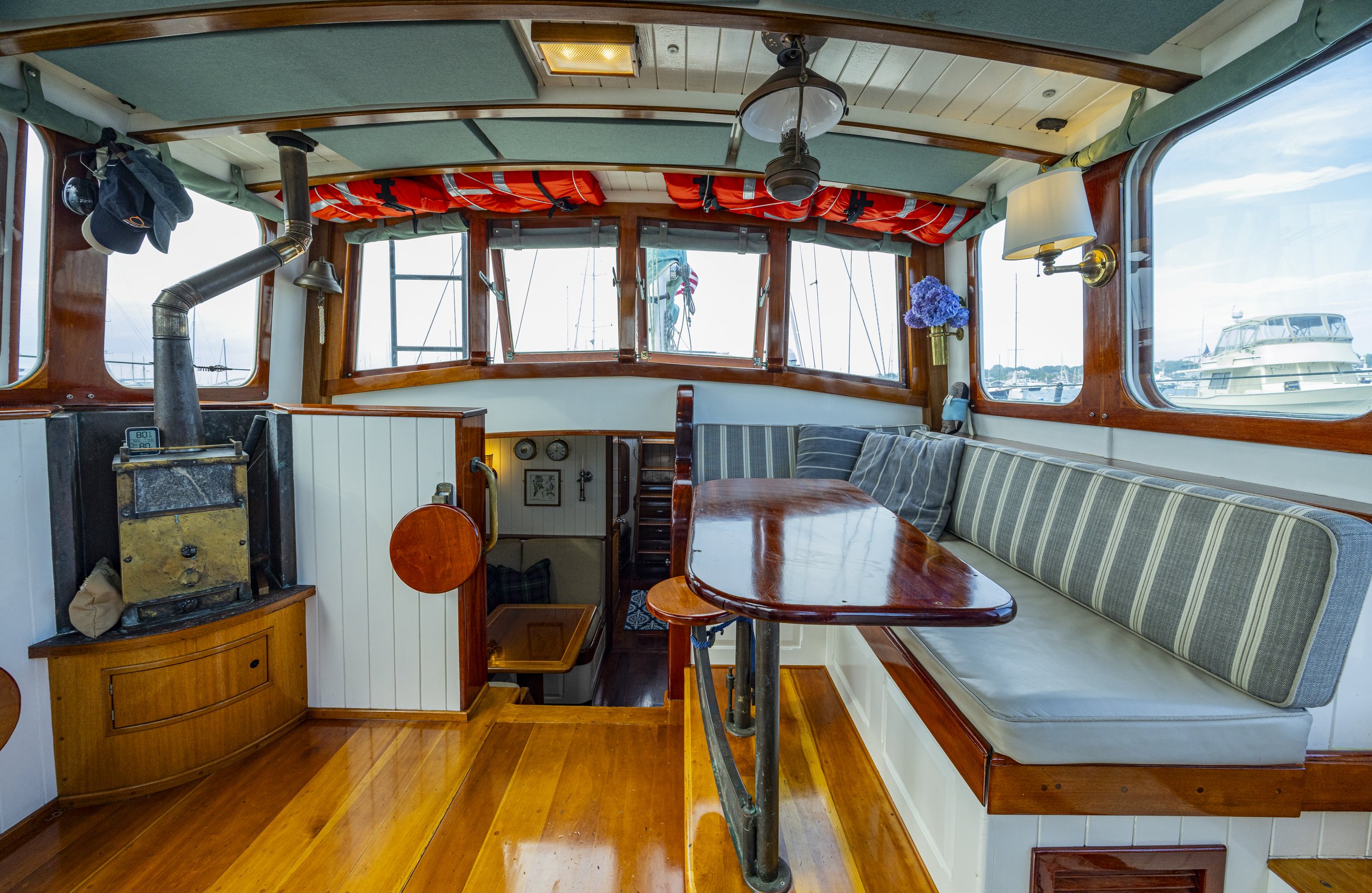 Walrus Interior 6.jpg