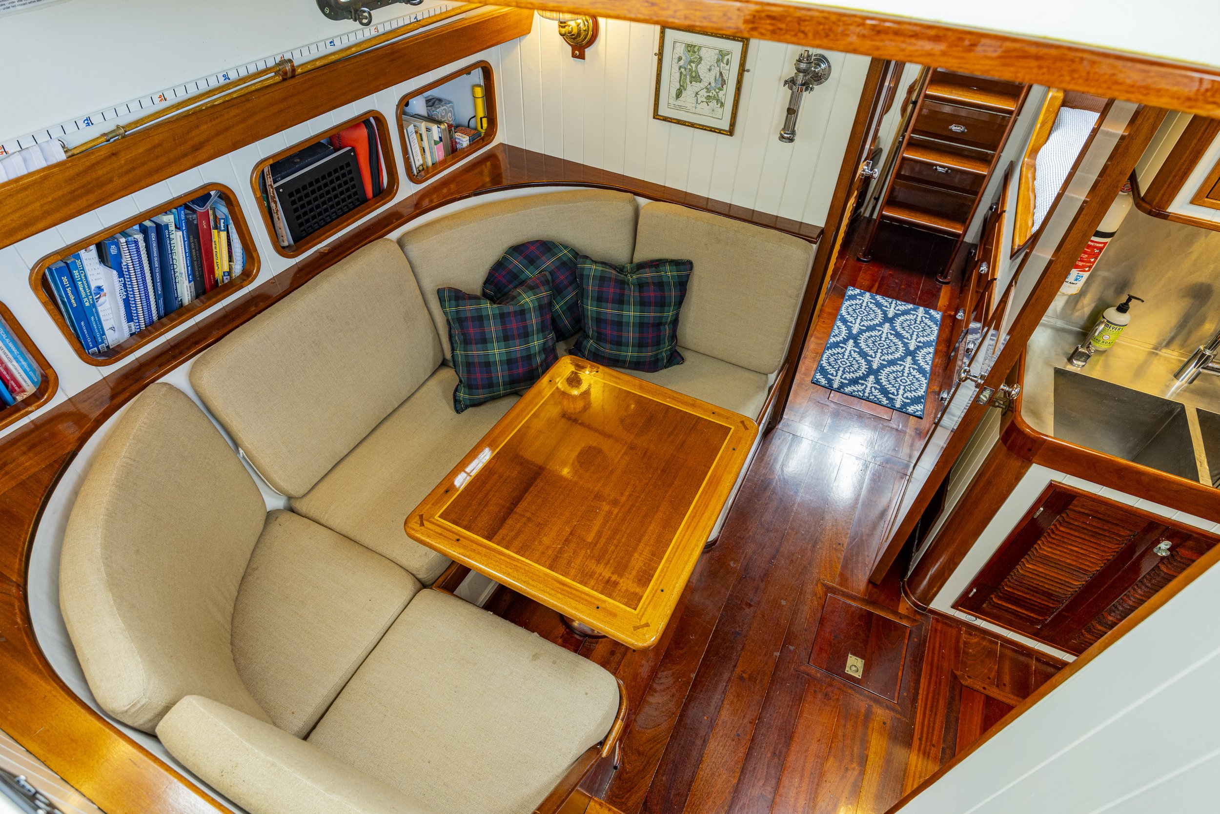 Walrus Interior 9.jpg