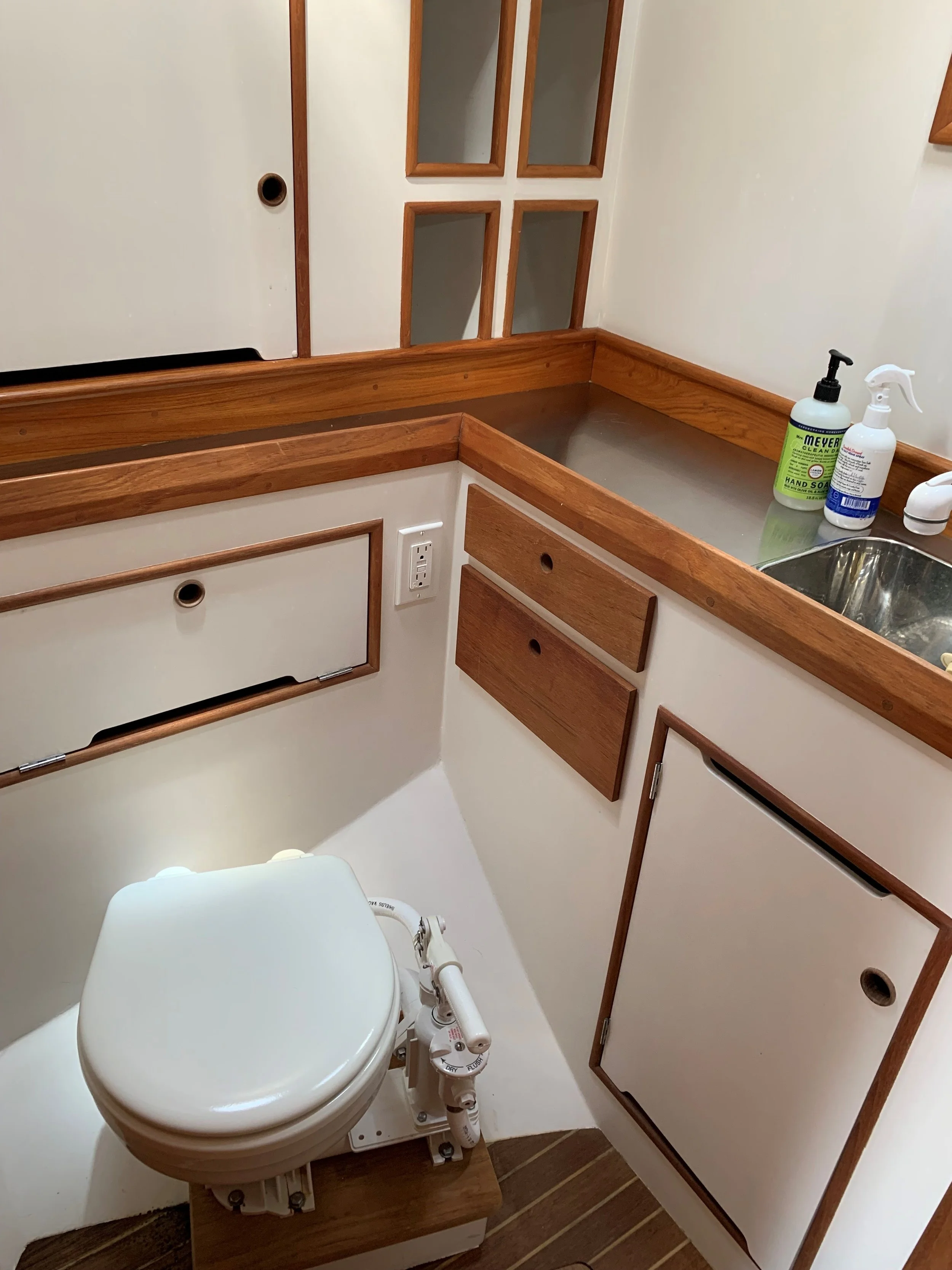 Katrinka Interior 12.jpg
