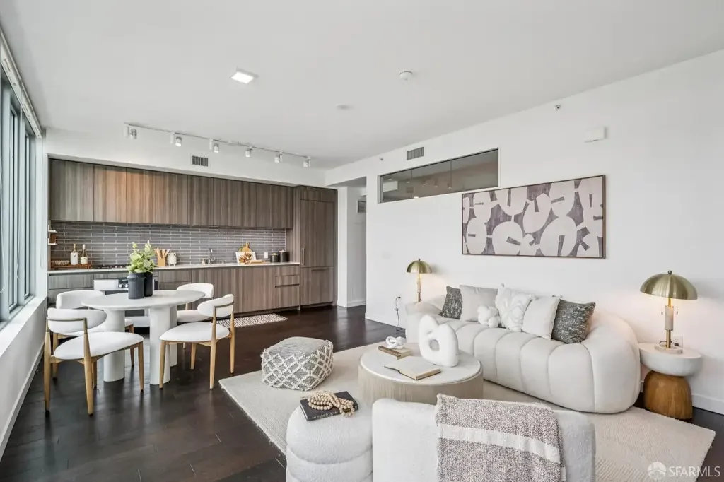 san-francisco-home-staging-condo-staging-living-room-mission-bay.webp