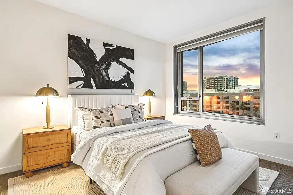 san-francisco-home-staging-condo-staging-bed-room-soma-4.webp