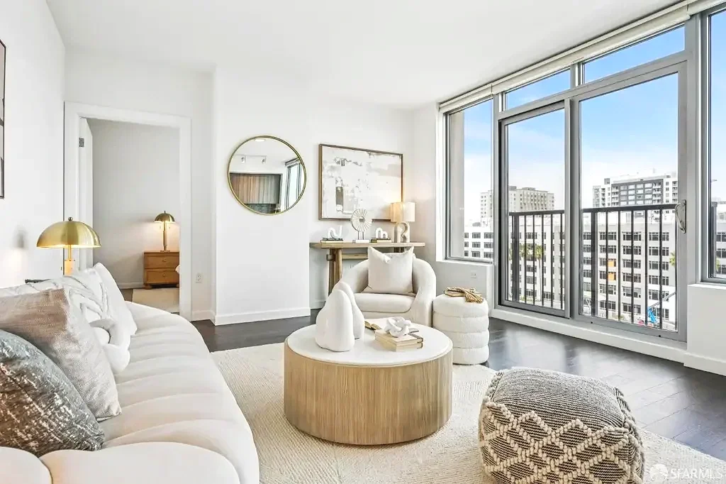 san-francisco-home-staging-condo-staging-living-room-1.webp