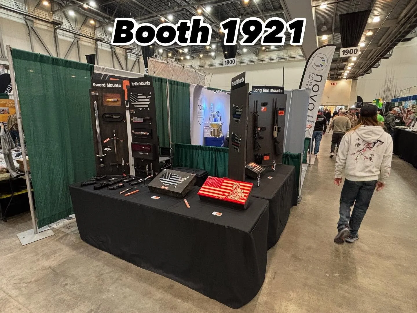 Stop by and say hi this weekend at the Grand Rapids Ultimate Outdoor Show!
#knives #guns #pistol #mounts #safes #shotgun