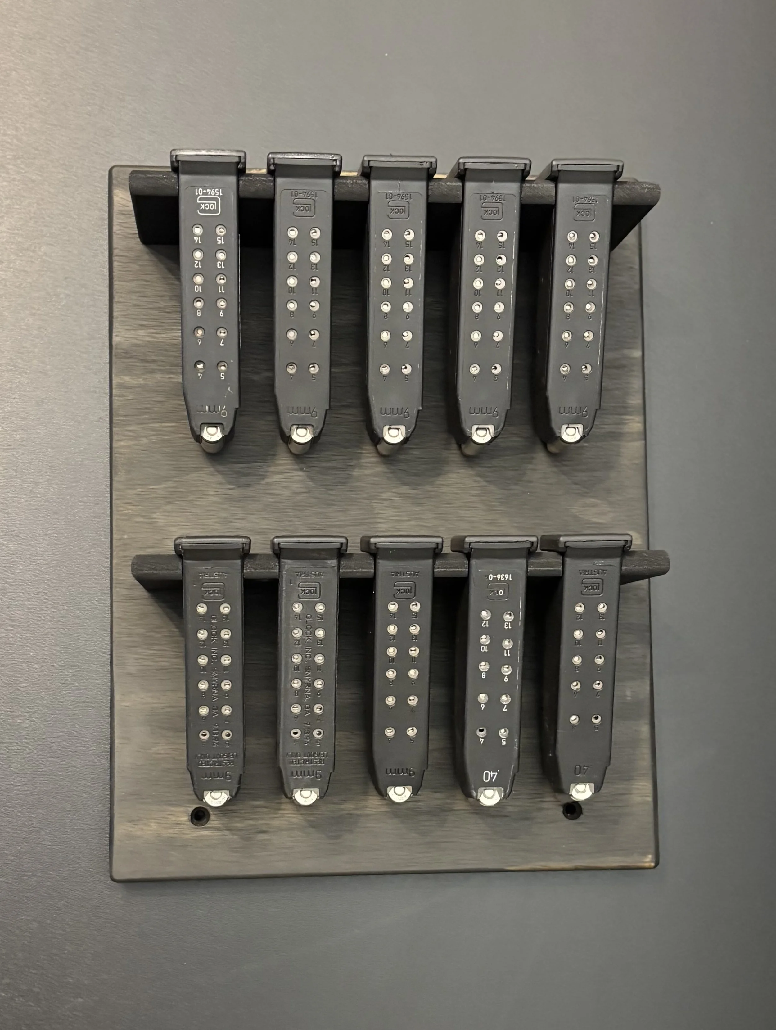 10 Slot Pistol Magazine Mount