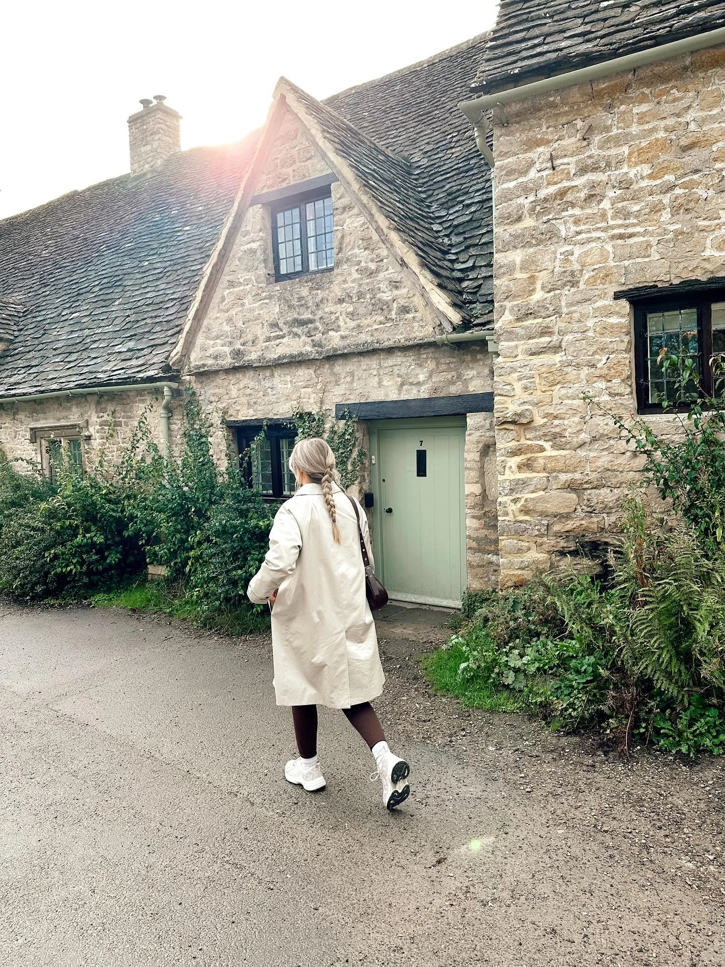 This time last week, my cousin Mollie and I were setting off for a weekend in the Cotswolds, to celebrate us both turning the big 30! 🫖✨ We swapped big parties for cosy nights in with tea and books, short walks, sketching, and colouring&mdash;basica