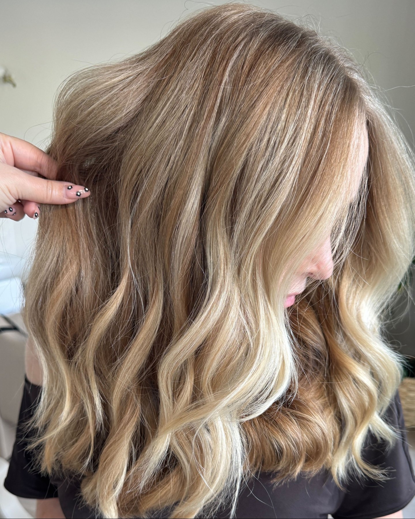 Bright, fresh, and ready for summer ☀️

The Beehive team has been busy brightening everyone up for the season and results like these are exactly why we love what we do. Your summer blonde is waiting 👀

Book your next blonding appointment with us! Ta