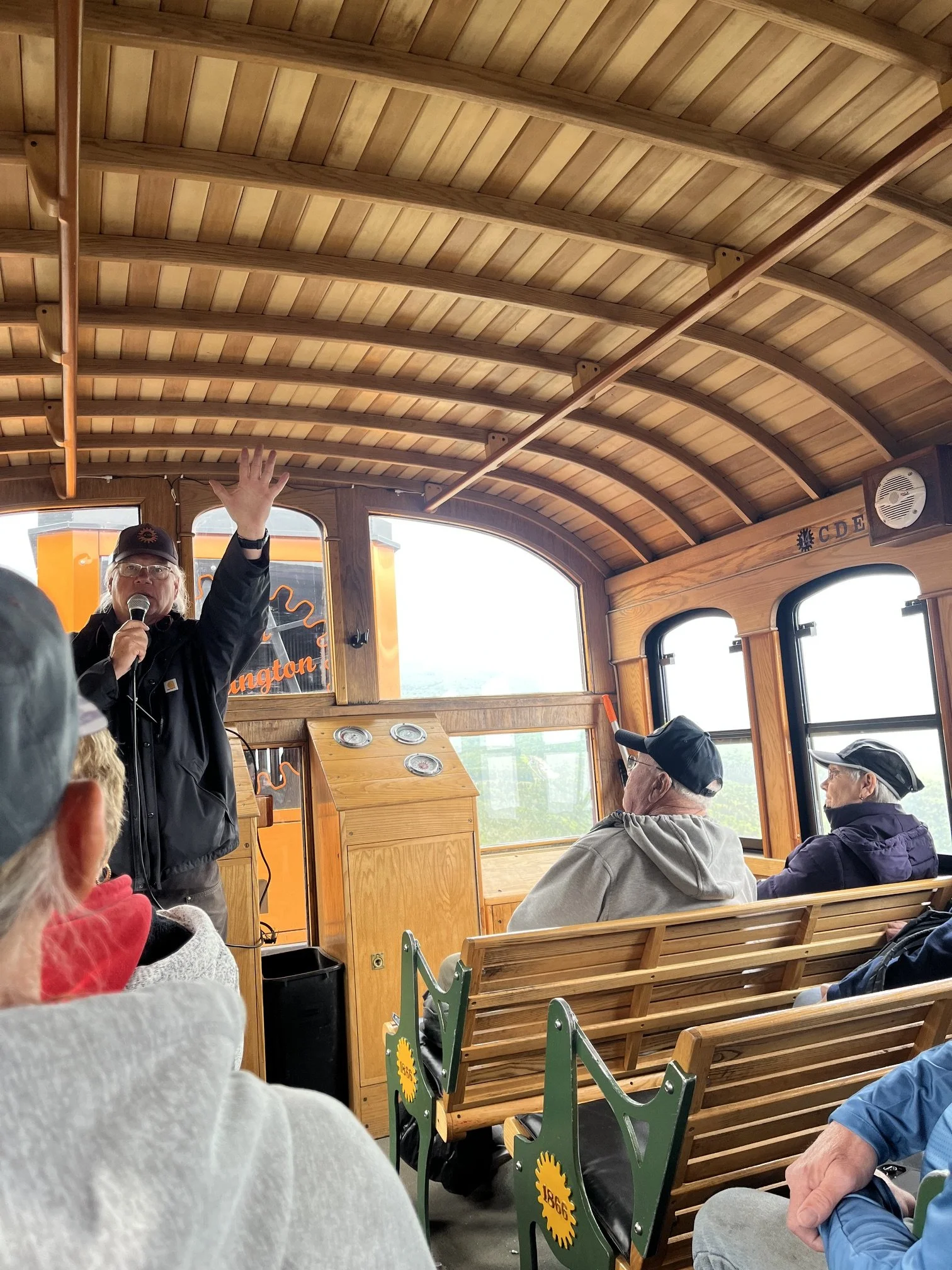 Brakeman on the descent to the base station