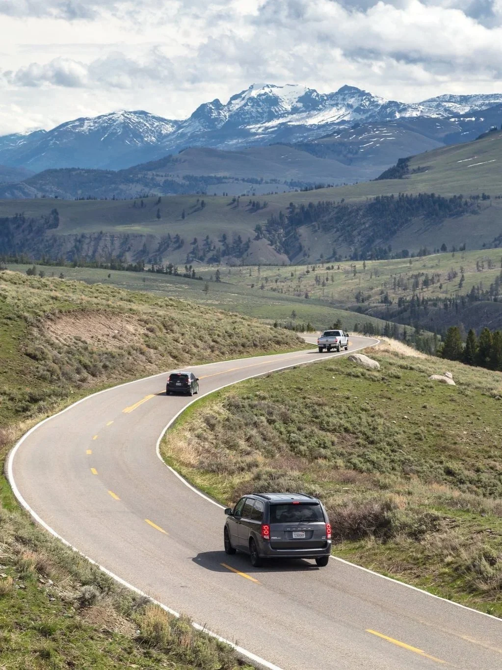 15 Best Stops to Make on Yellowstone’s Grand Loop Road