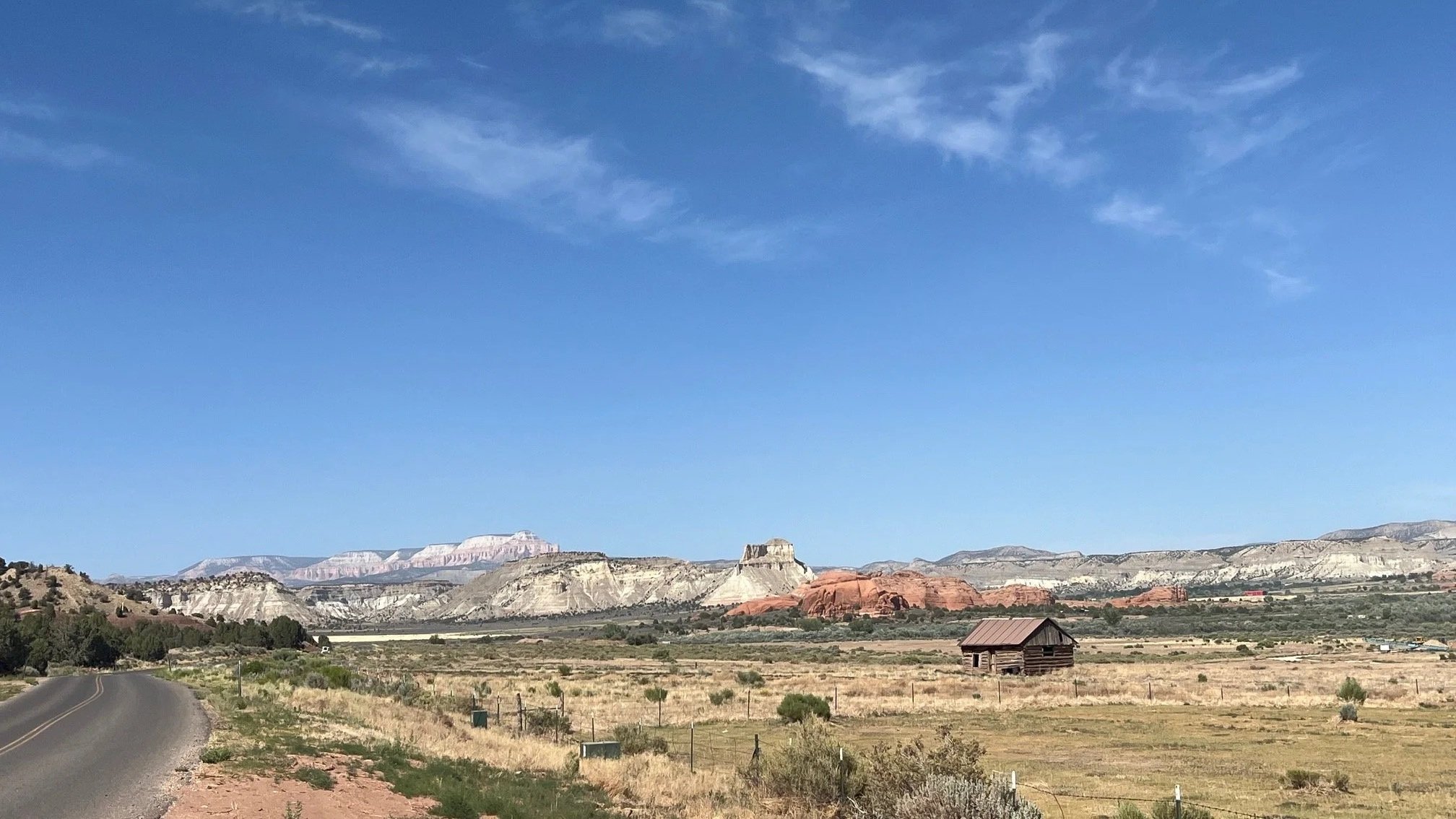 Best-Things-to-Do-Near-Bryce-Canyon-National-Park-lonely-little-barn-2.jpg