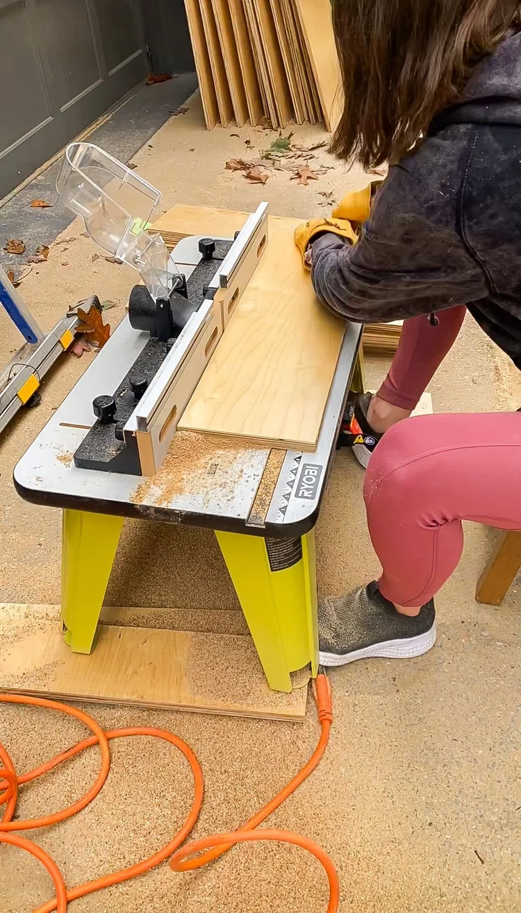 How to Use a Router & Router Table — Breezing Through