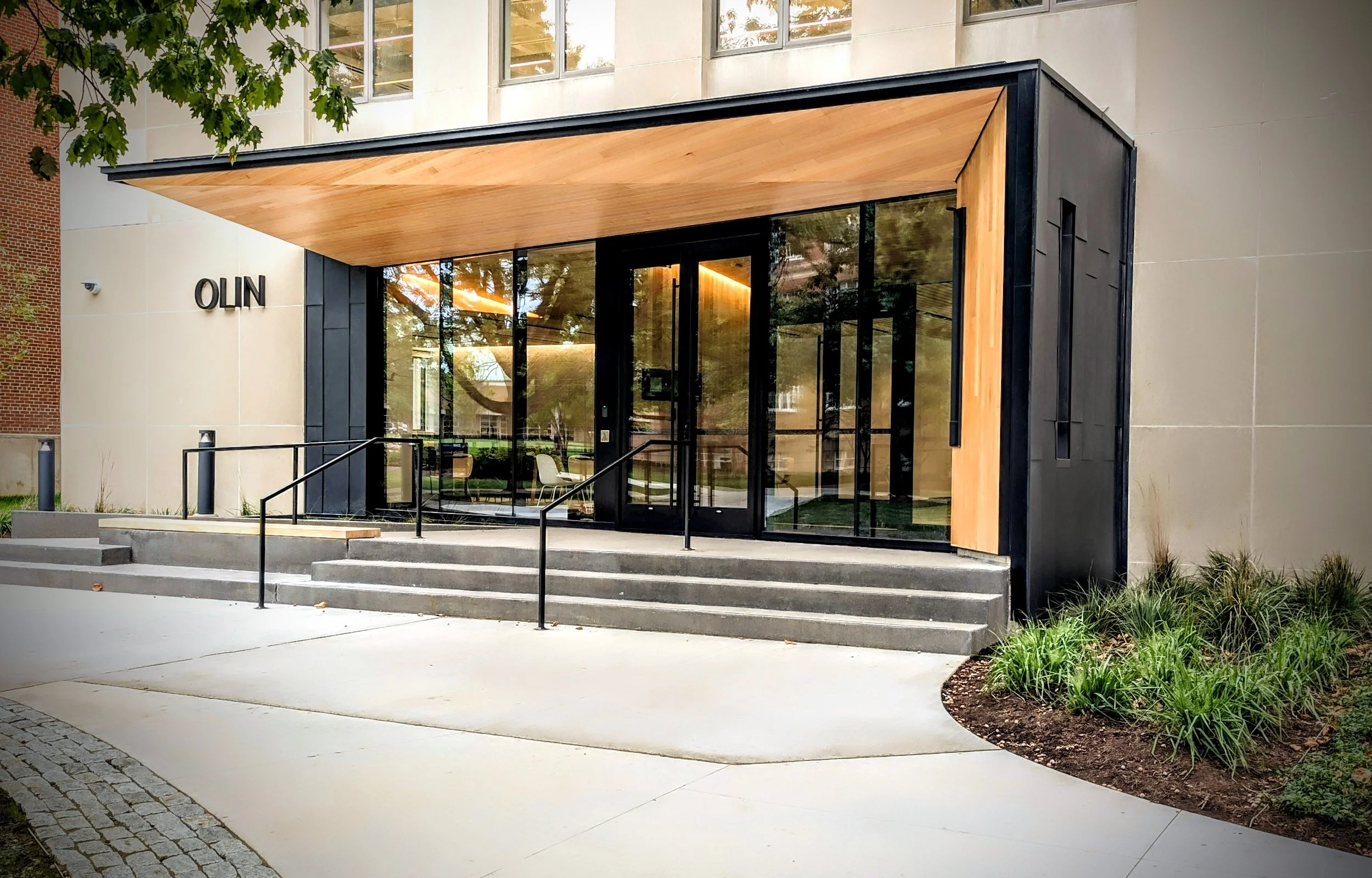 large PXL_20240927_193902550.PORTRAIT.ORIGINA.jpg