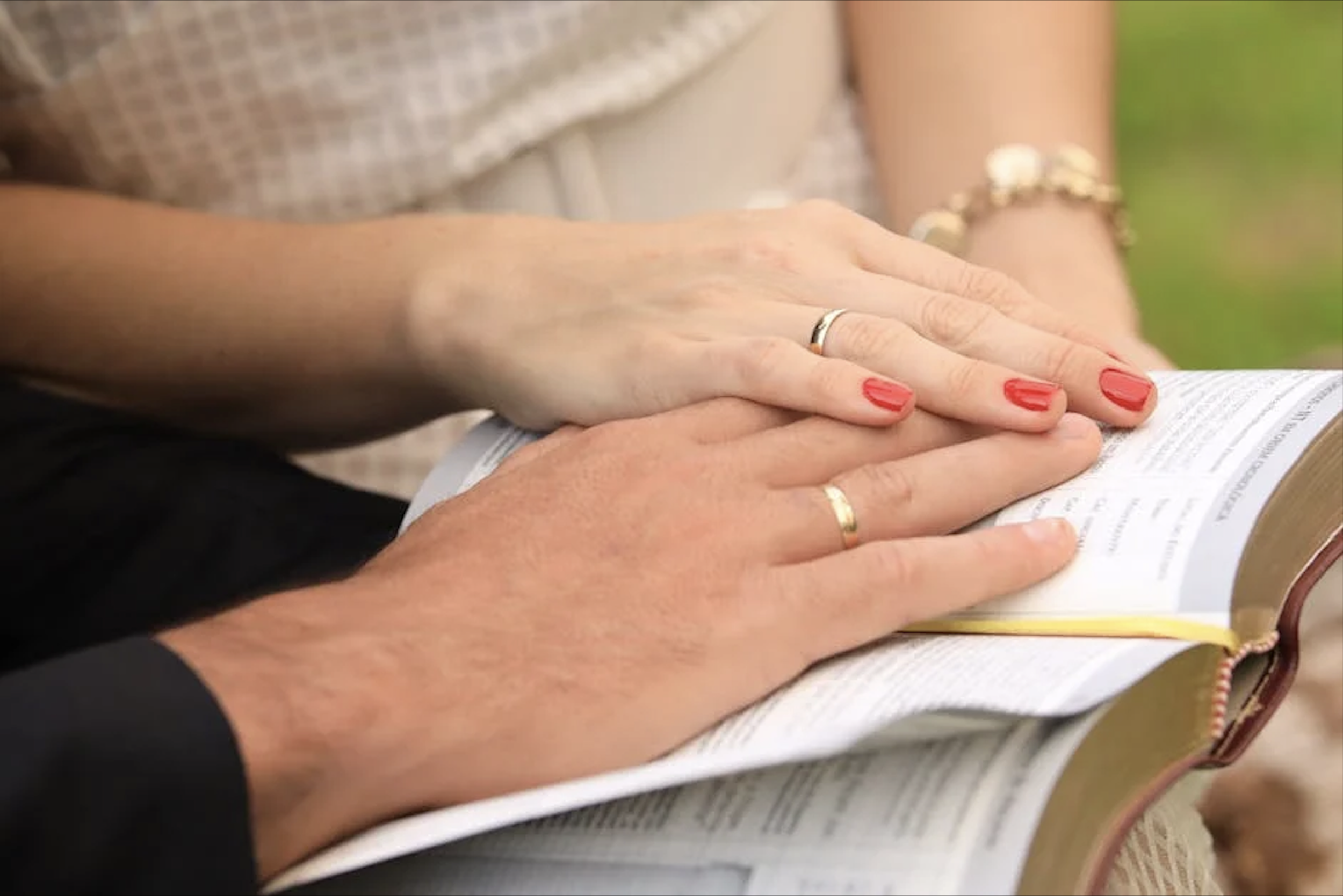 Divine Guidance: Resolving Relationship Issues with Scripture