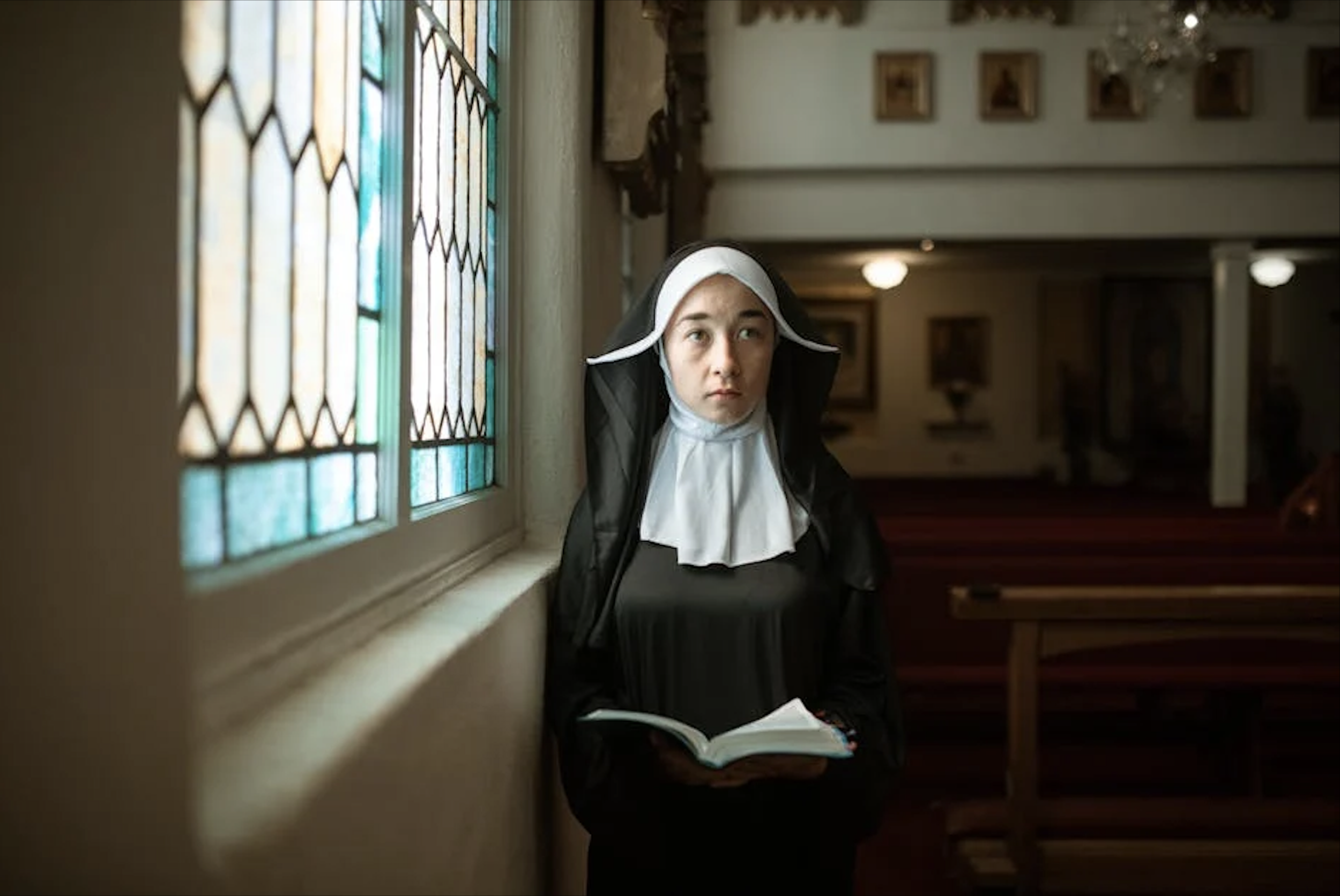 30 Bible Verses About God's Call to Love Others