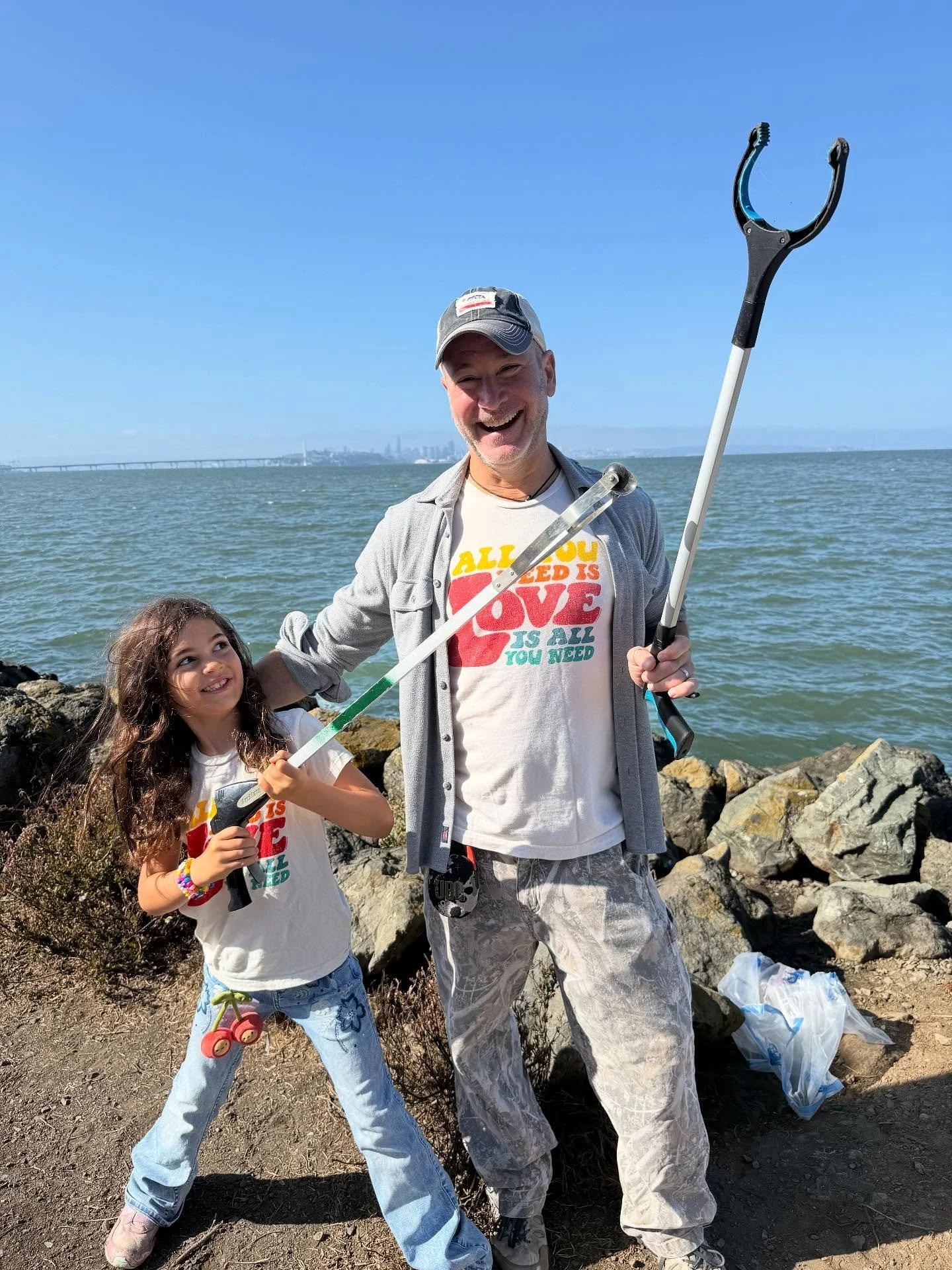 It&rsquo;s my birthday! Come pick trash with me at the Berkeley Marina 💞

Or if you&rsquo;re not nearby, pick up some trash on a walk in your neighborhood today. Every bit makes a difference.

Xoxo
Pete

#petegyoga #iwalkinbeauty #coastalcleanup #be