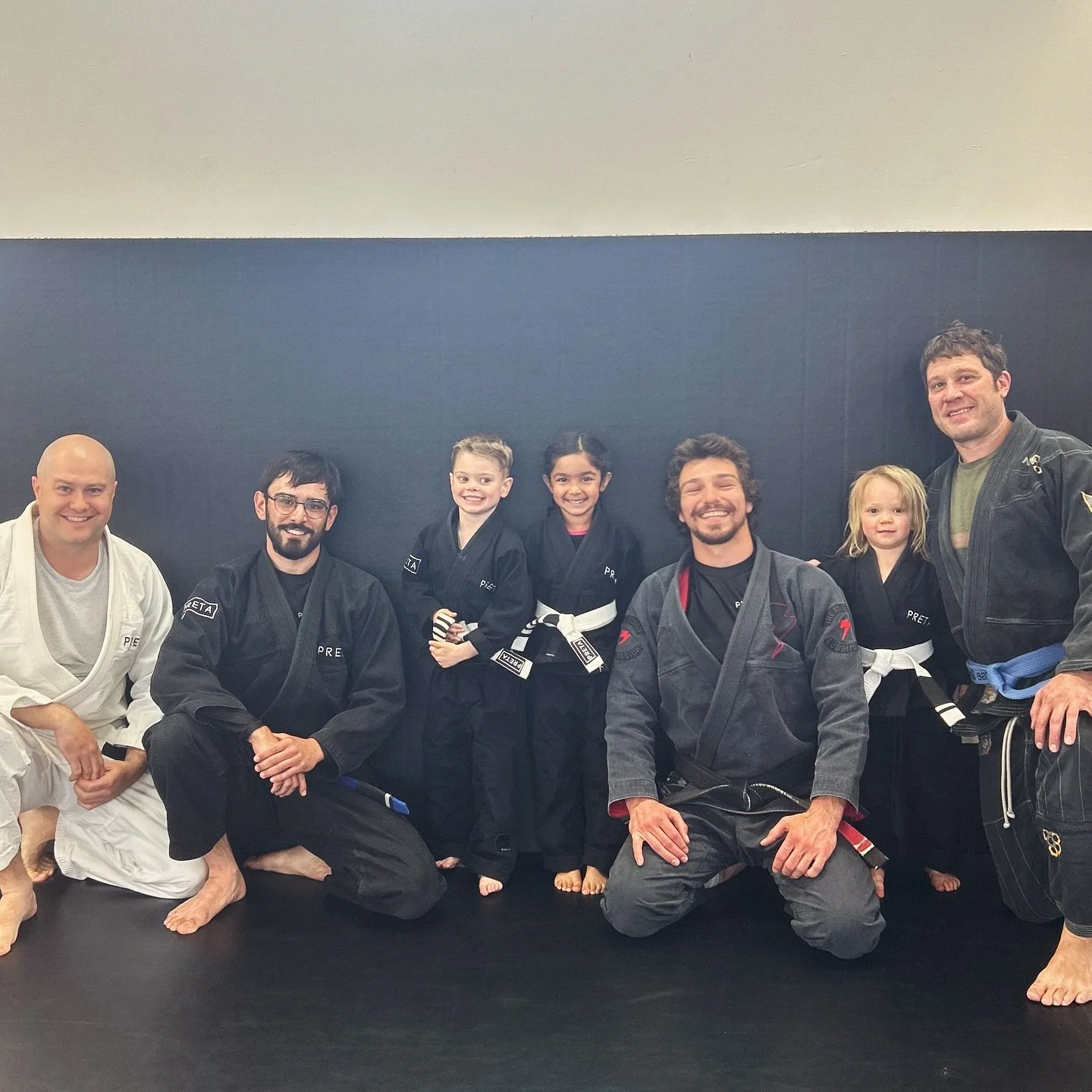 Check out this promotion crew!

Little Pretator stand outs Callum and Amrose have been filling out that black bar on their white belts! 

&hellip;grey belts loading!

And Miss Lua earned her very first stripe!

Congratulations on all your hard work g