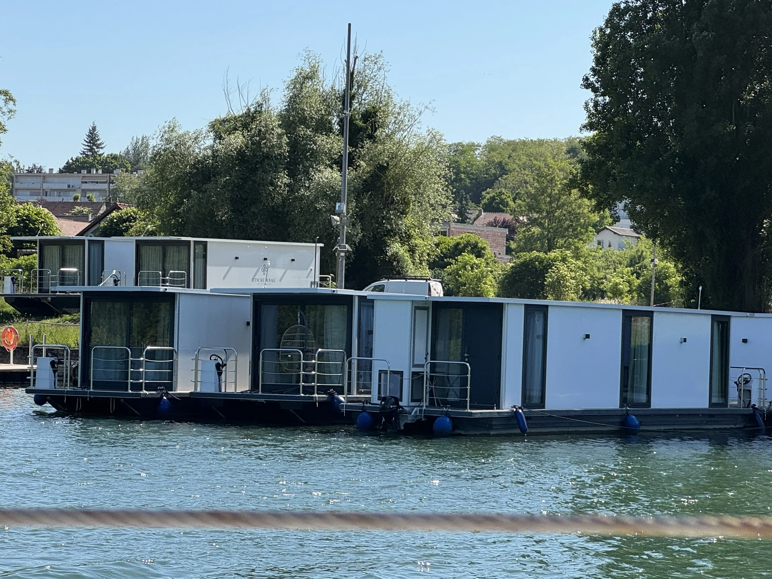   And different types of houseboats.  