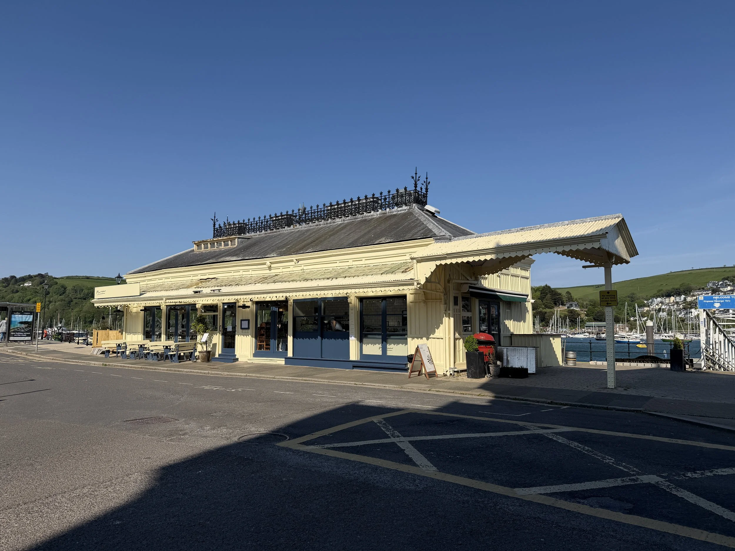   Train Station that never saw a train - now the Pontoon Restaurant  