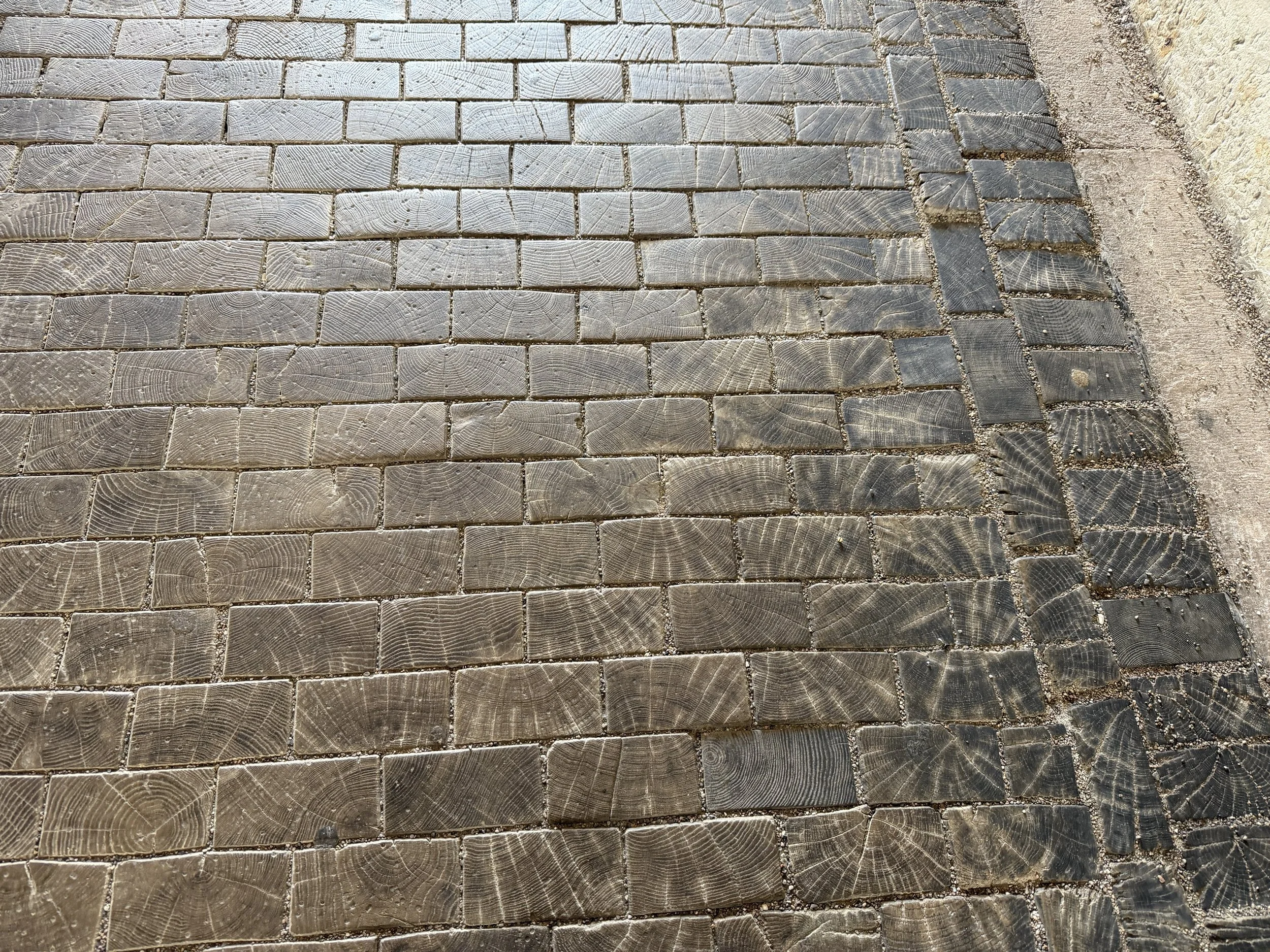   End cut wood walkway  