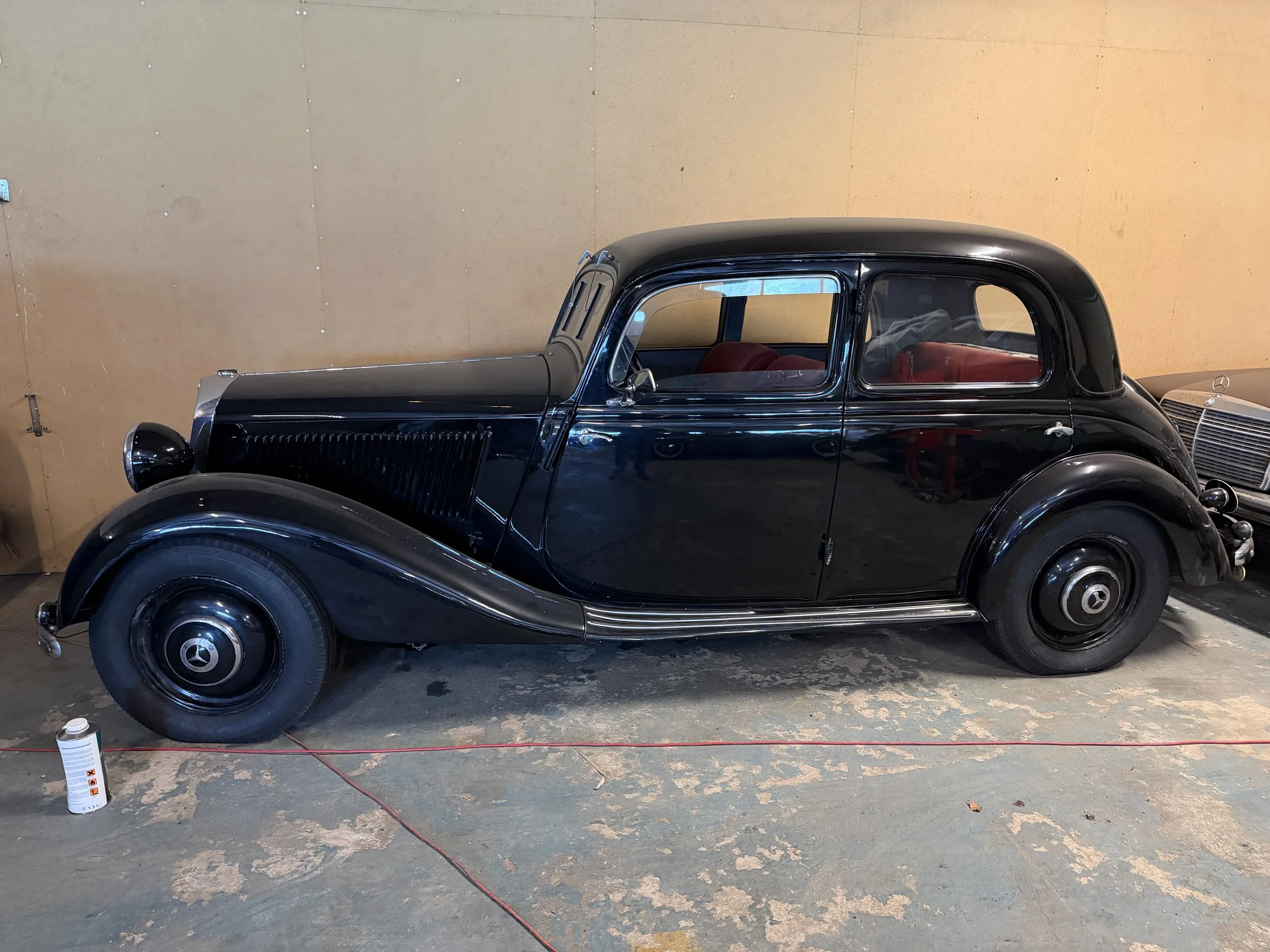   Gangster getaway car  