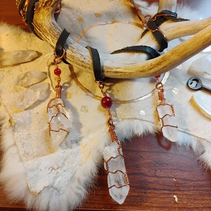 DeerAntlerQuartzHanger4.jpg