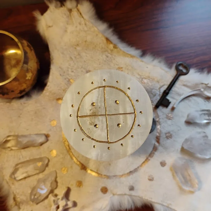 White Onyx Vase3.jpg