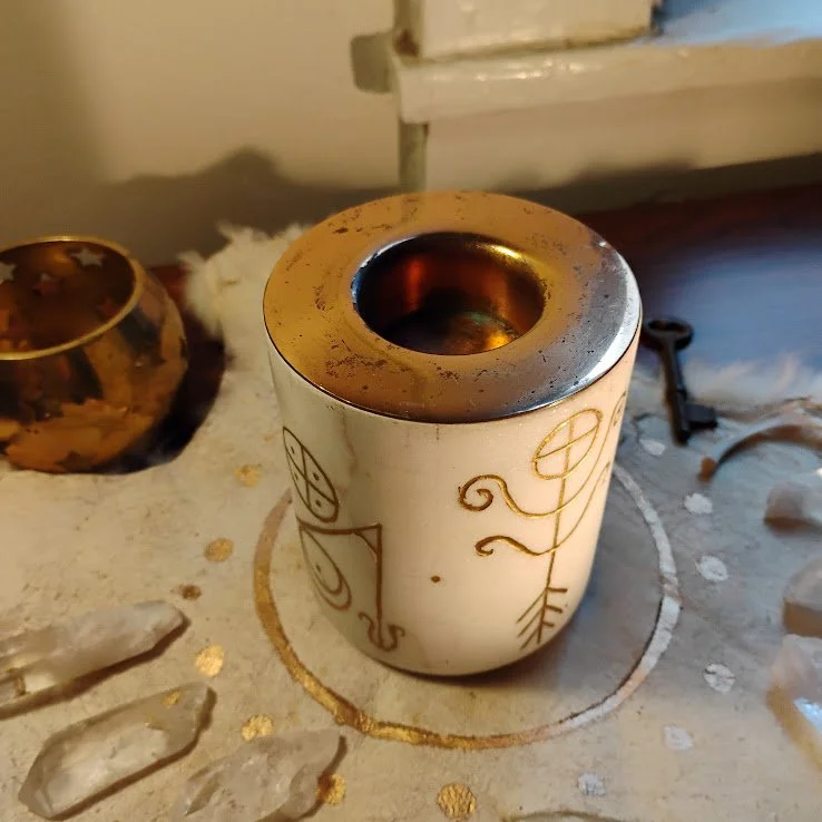 Marble waystone Candle Holder3.jpg